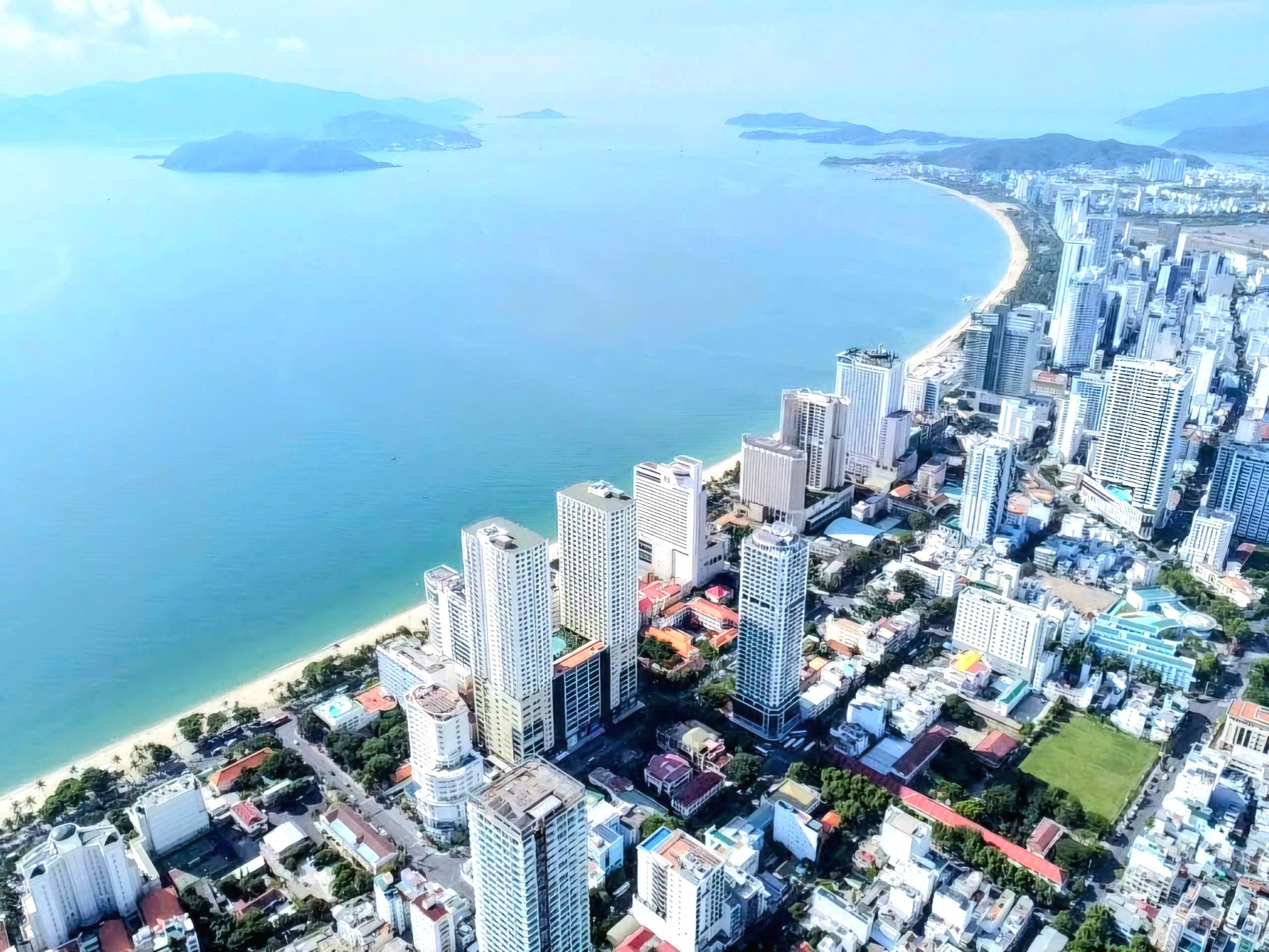 T&acirc;n Chủ tịch tỉnh Kh&aacute;nh H&ograve;a cam kết th&aacute;o gỡ điểm nghẽn, đổi mới c&aacute;ch điều h&agrave;nh- Ảnh 3.