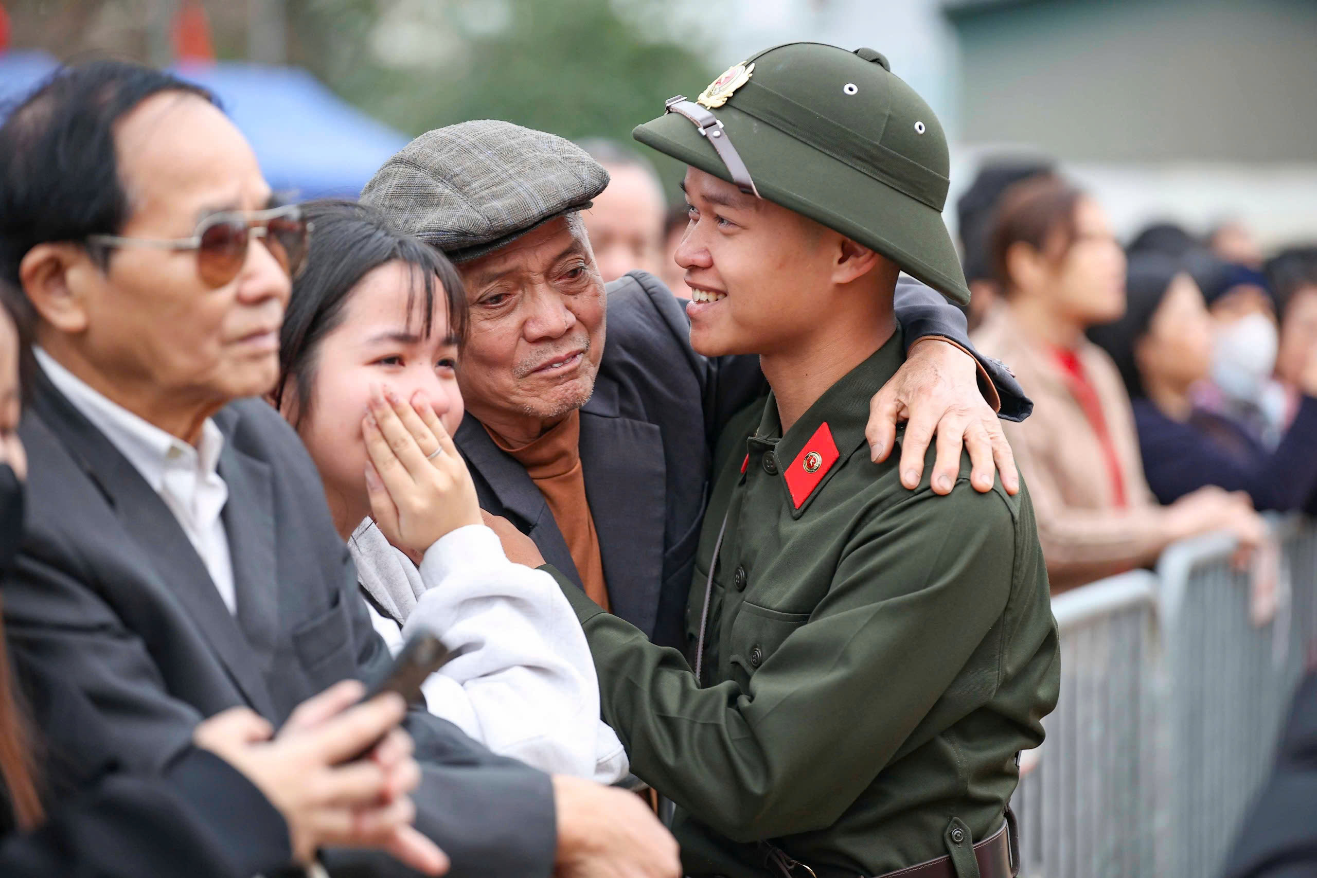 - Ảnh 14. - Ảnh 14.