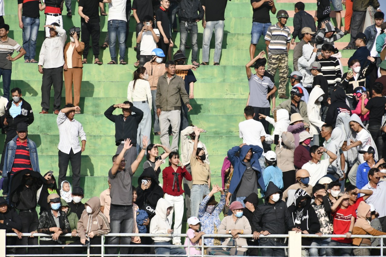 Hơn 5 . 400 Tân binh ở Đắk Lắk lên đường nhập ngũ năm 2026 - Ảnh 2. Hơn 5 . 400 Tân binh ở Đắk Lắk lên đường nhập ngũ năm 2026 - Ảnh 2.