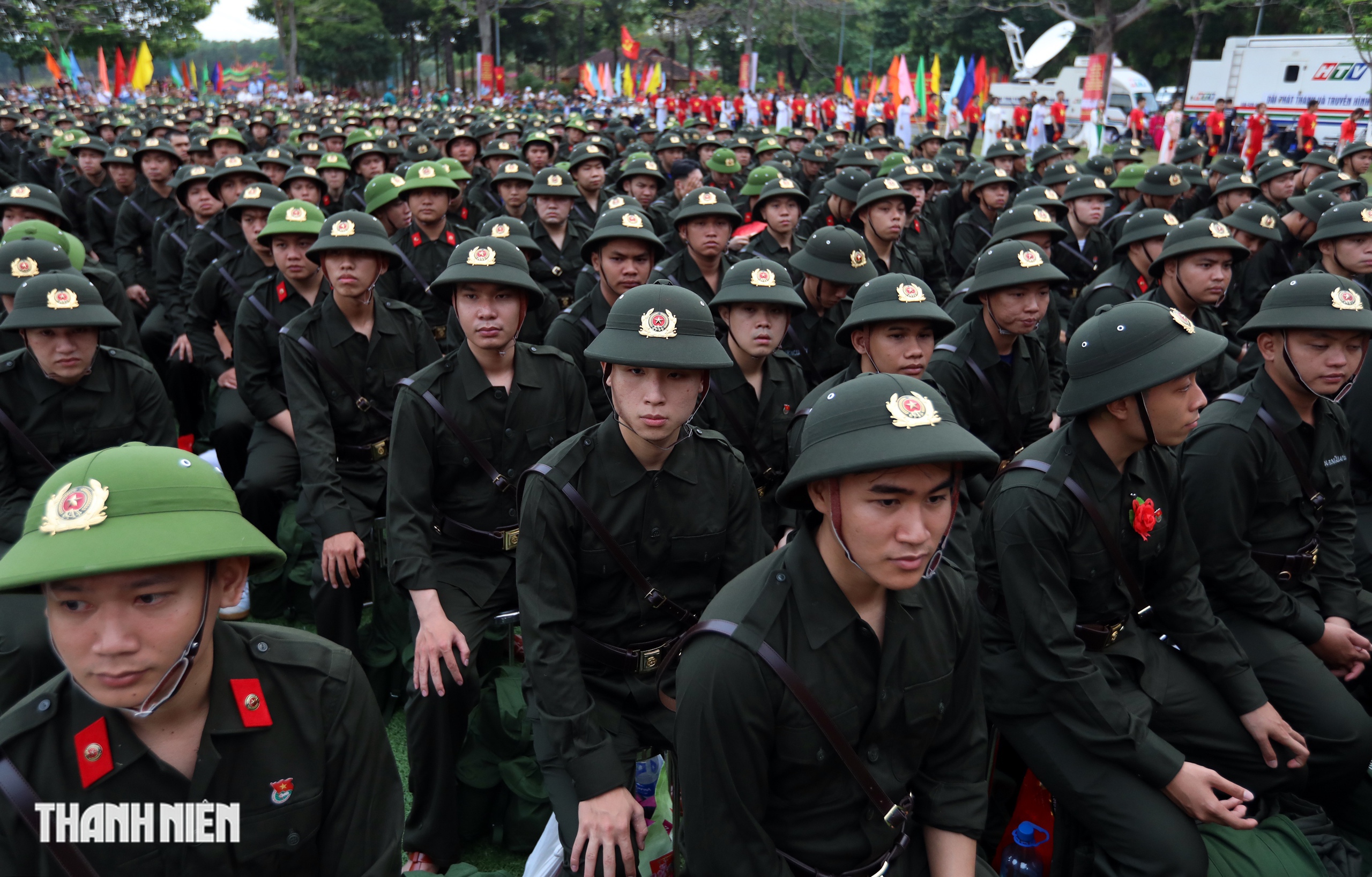 Hơn 9.000 thanh niên TP.HCM lên đường nhập ngũ - Ảnh 5. Hơn 9.000 thanh niên TP.HCM lên đường nhập ngũ - Ảnh 5.