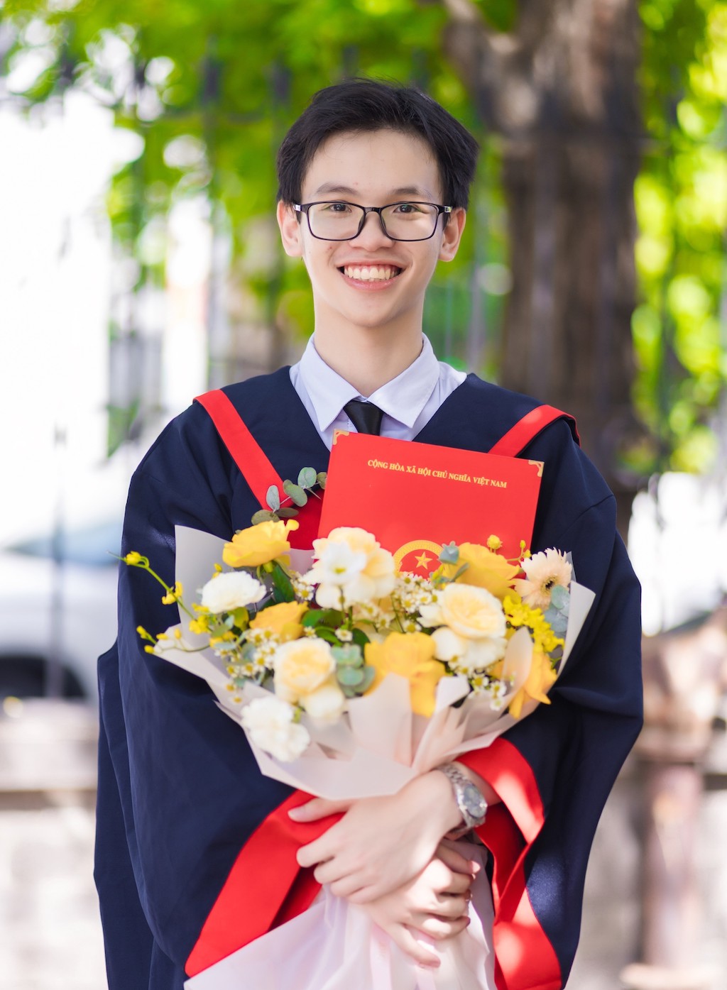 Gương mặt 9.0 IELTS, thủ khoa khối B toàn quốc chia sẻ phương pháp học hiệu quả - Ảnh 2.