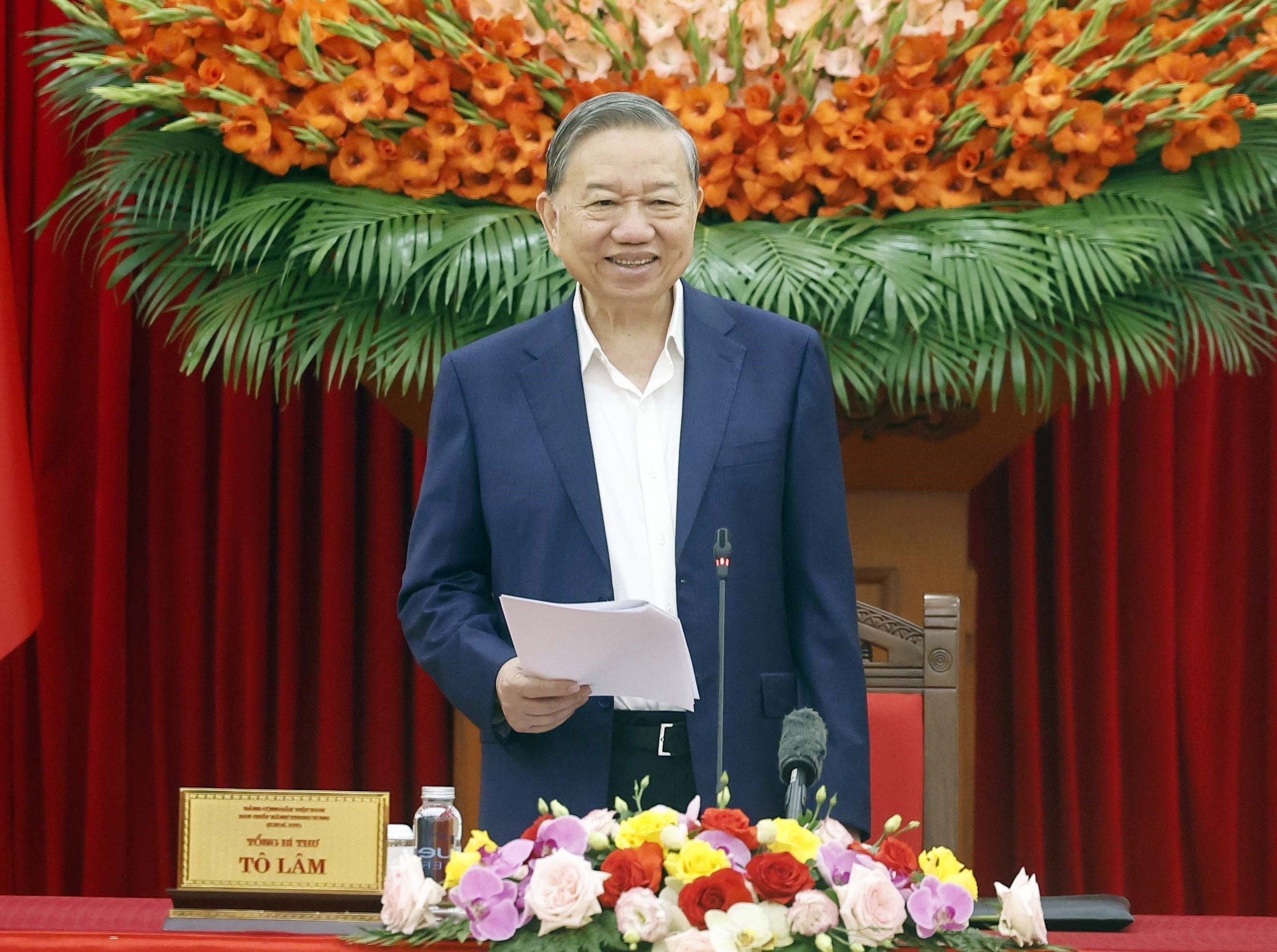 Chuẩn bị cơ sở l&yacute; luận, thực tiễn cho c&aacute;c quyết s&aacute;ch chiến lược giai đoạn mới- Ảnh 1.