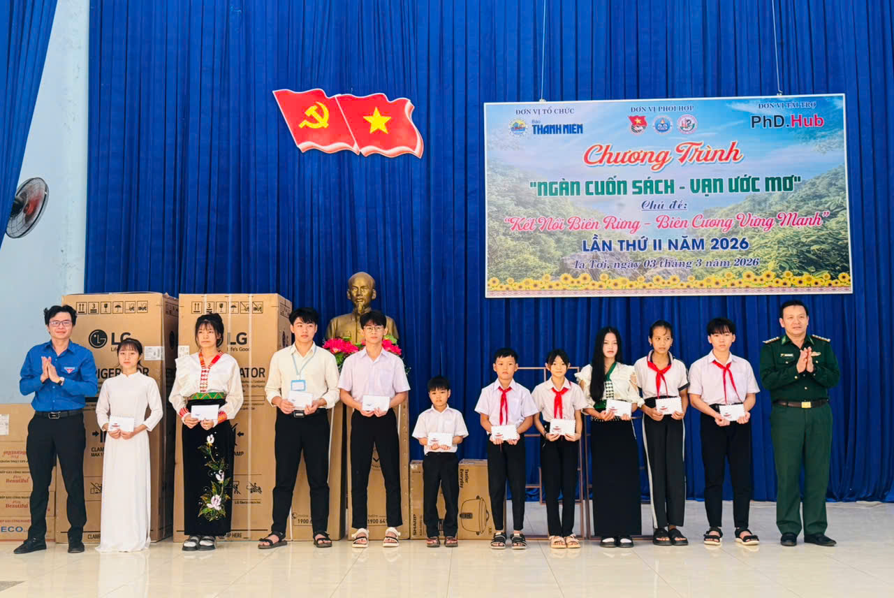 Truyền cảm hứng, bồi đắp tr&aacute;ch nhiệm bảo vệ chủ quyền bi&ecirc;n giới cho thế hệ trẻ- Ảnh 3.