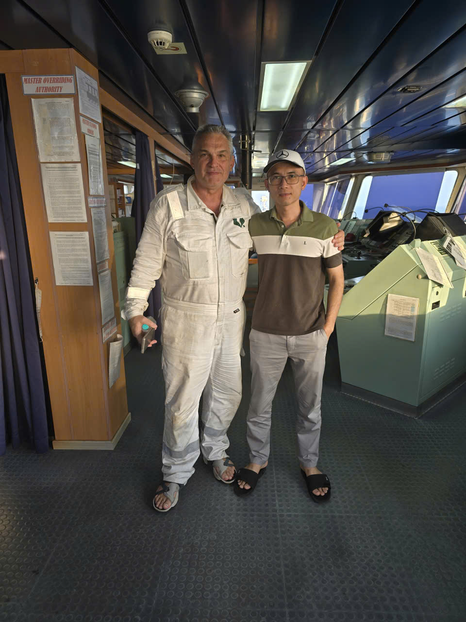 T&agrave;u Việt Nam cứu nạn thuyền vi&ecirc;n quốc tế tr&ecirc;n biển Oman Trong t&igrave;nh huống khẩn cấp - Ảnh 4.