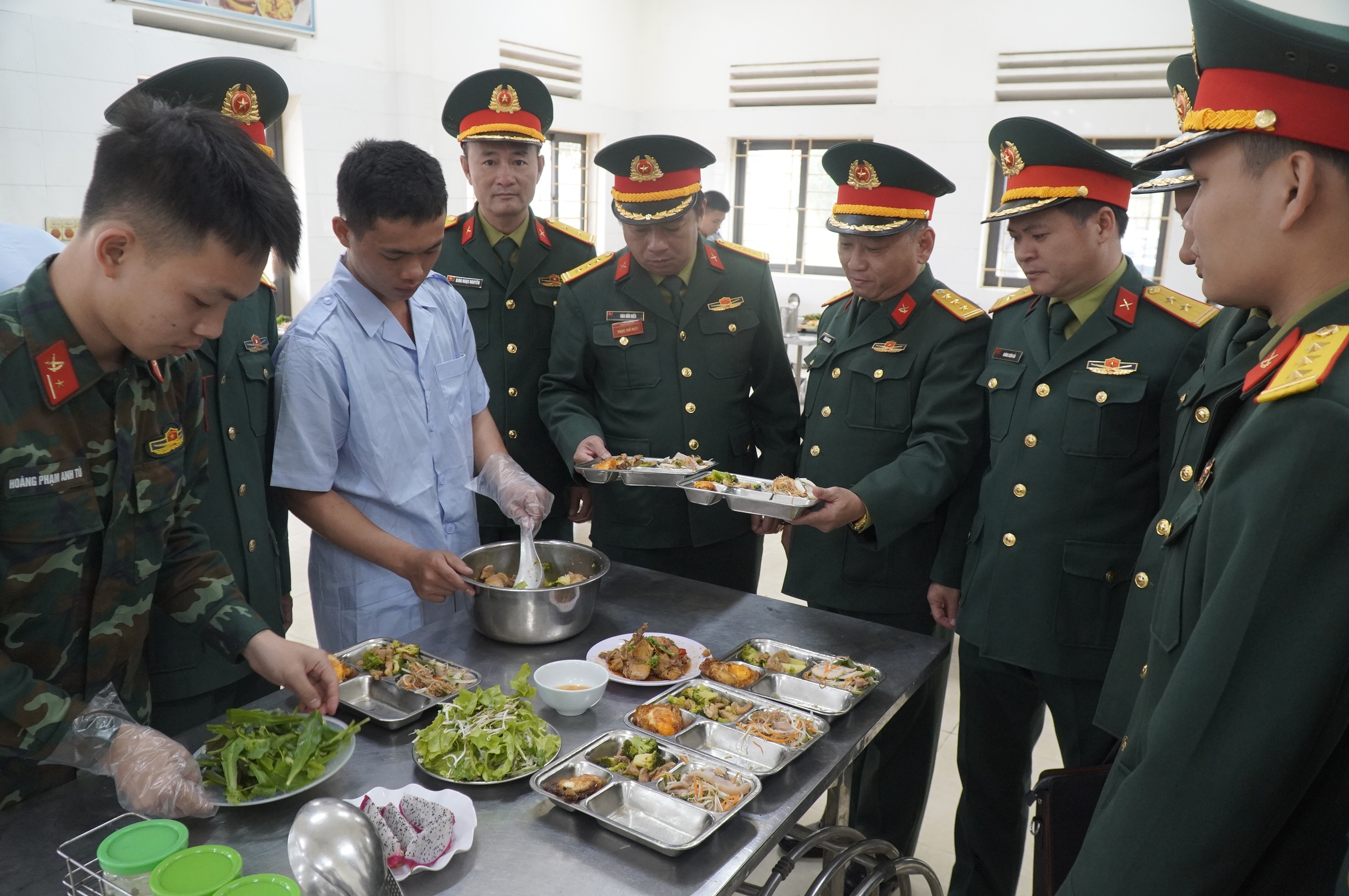 'Đột nhập' nơi huấn luyện, xem t&acirc;n binh ăn g&igrave;, nghỉ ngơi ra sao?- Ảnh 7.