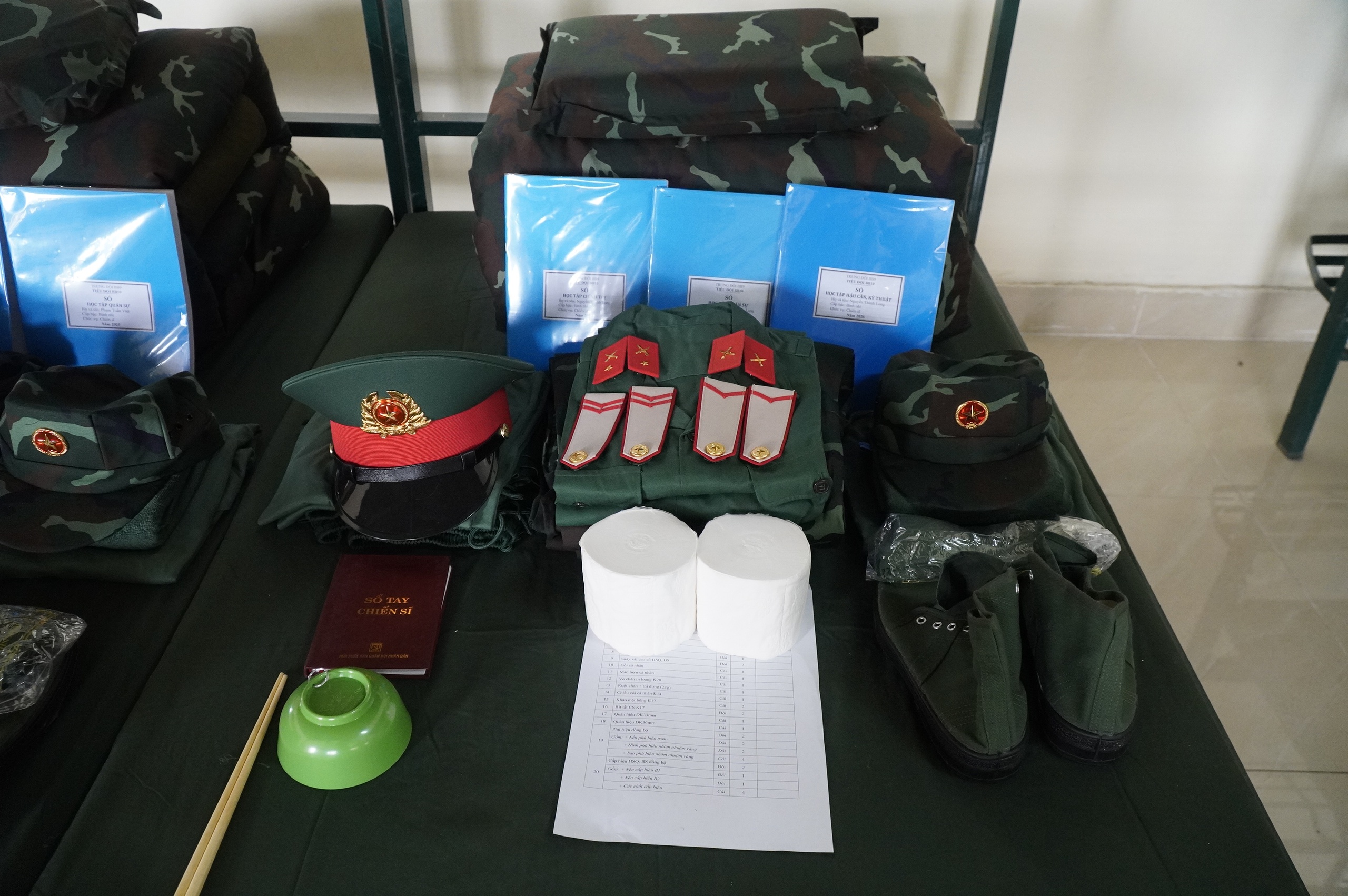 'Đột nhập' nơi huấn luyện, xem t&acirc;n binh ăn g&igrave;, nghỉ ngơi ra sao?- Ảnh 14.