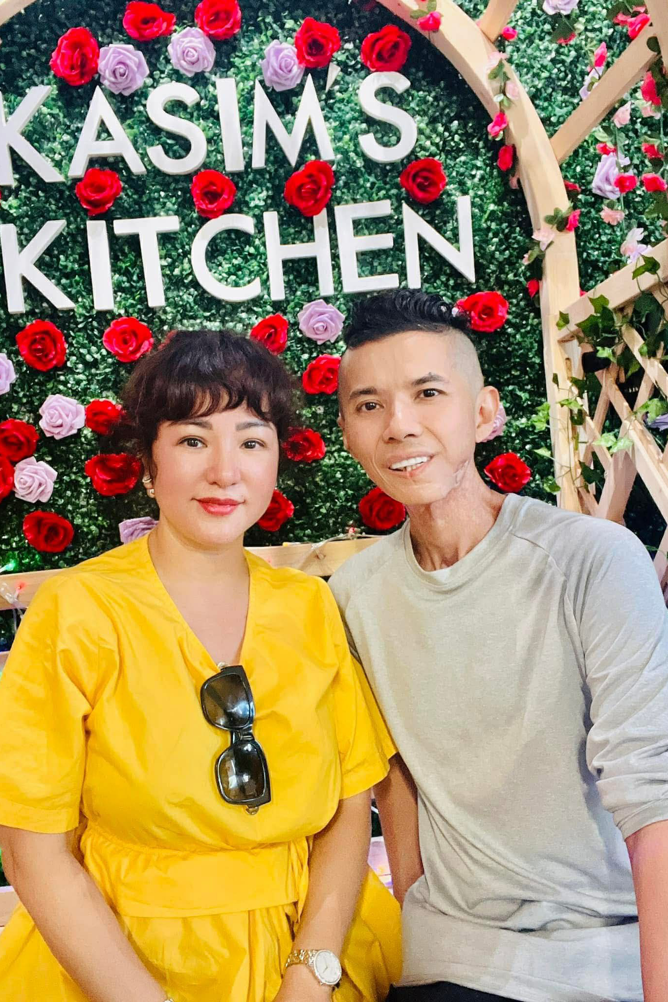 Sự nghiệp v&agrave; cuộc đời của Kasim Ho&agrave;ng Vũ trước khi qua đời v&igrave; bạo bệnh - Ảnh 1.