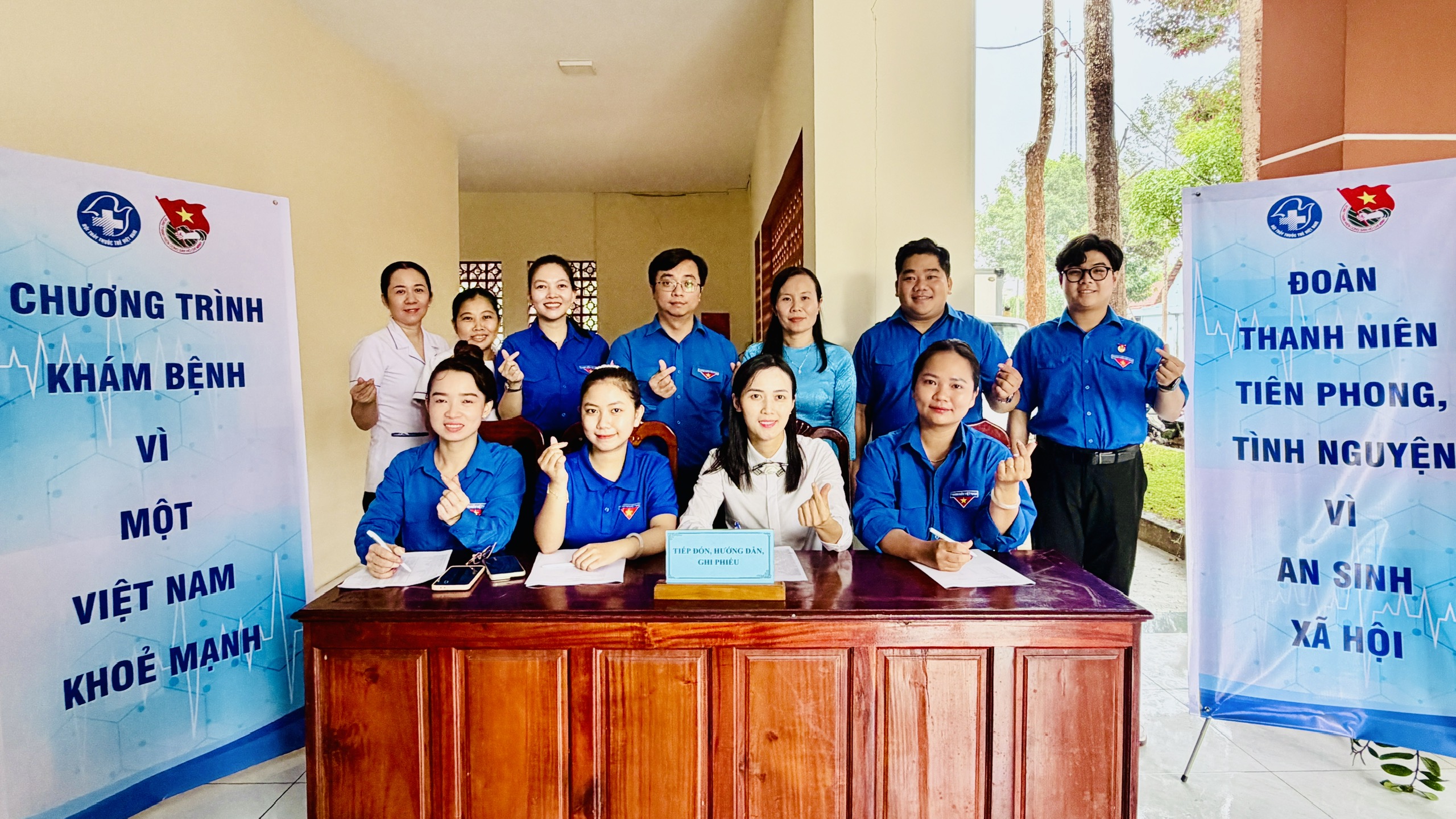 Th&aacute;ng Thanh ni&ecirc;n: T.Ư Đo&agrave;n phối hợp kh&aacute;m bệnh ph&aacute;t thuốc miễn ph&iacute; cho người d&acirc;n  - Ảnh 3.