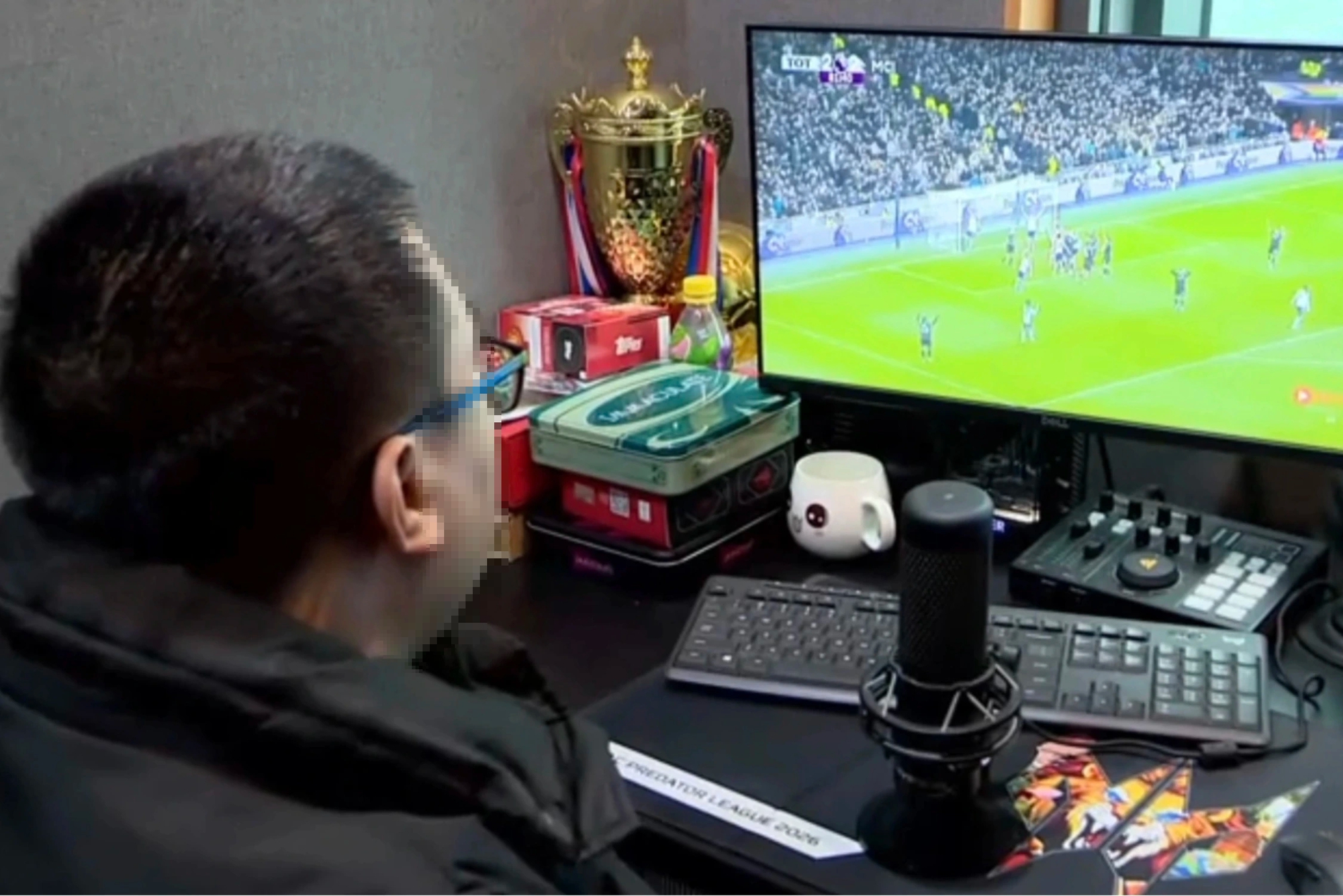 Vụ ‘Xôi Lạc TV’: Bình luận viên tiết lộ mức thù lao và cường độ làm việc - Ảnh 3.