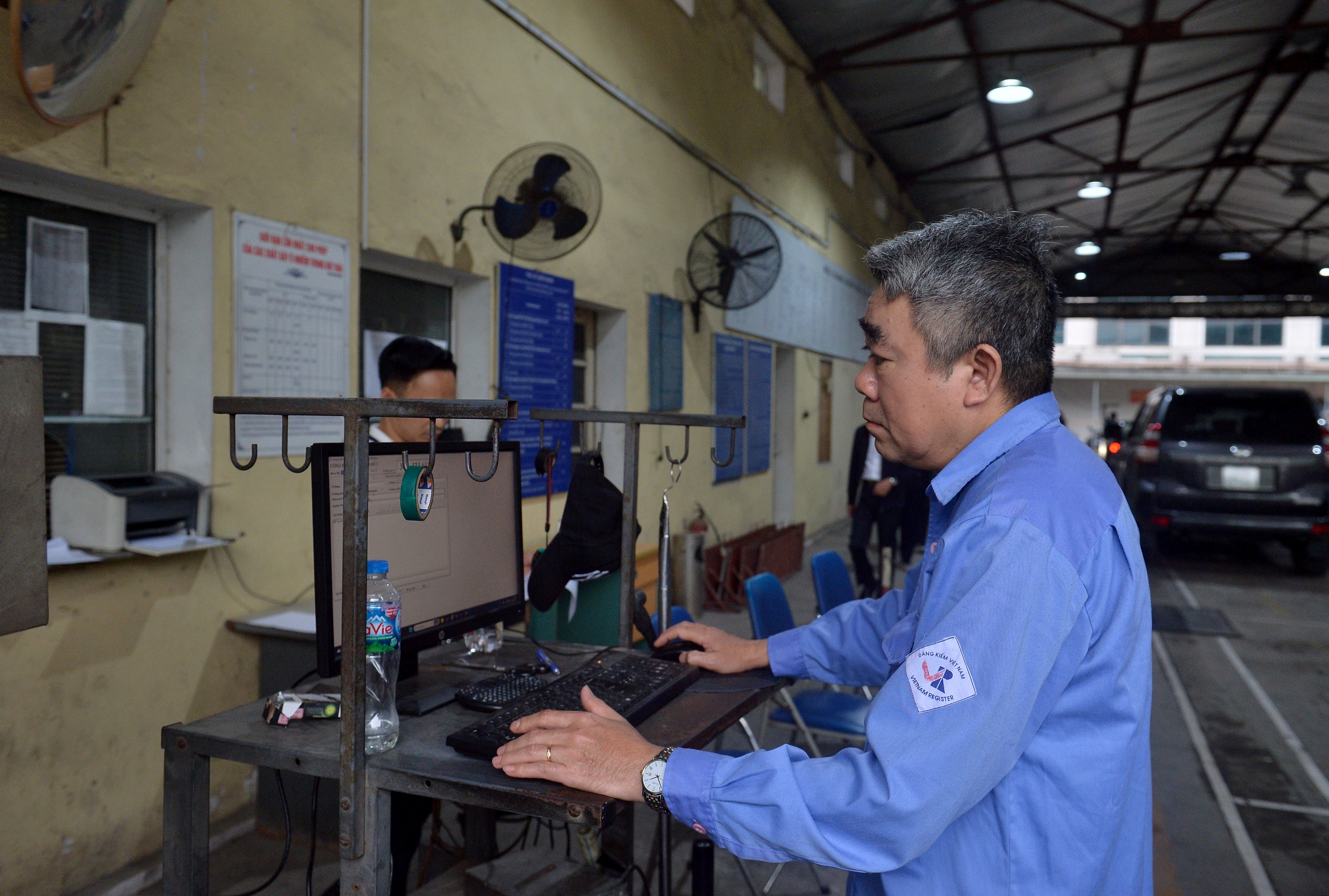 Đo kh&iacute; thải 'đạp l&uacute;t ch&acirc;n ga': K&yacute; cam kết vẫn c&oacute; thể bị từ chối kiểm định- Ảnh 6.