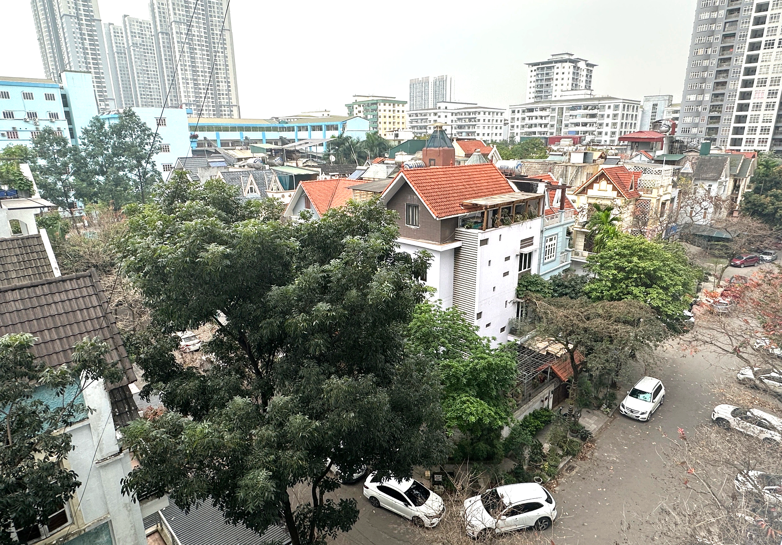 Đất đang thế chấp ở ngân hàng, có được nhận đặt cọc để chuyển nhượng? - Ảnh 1.