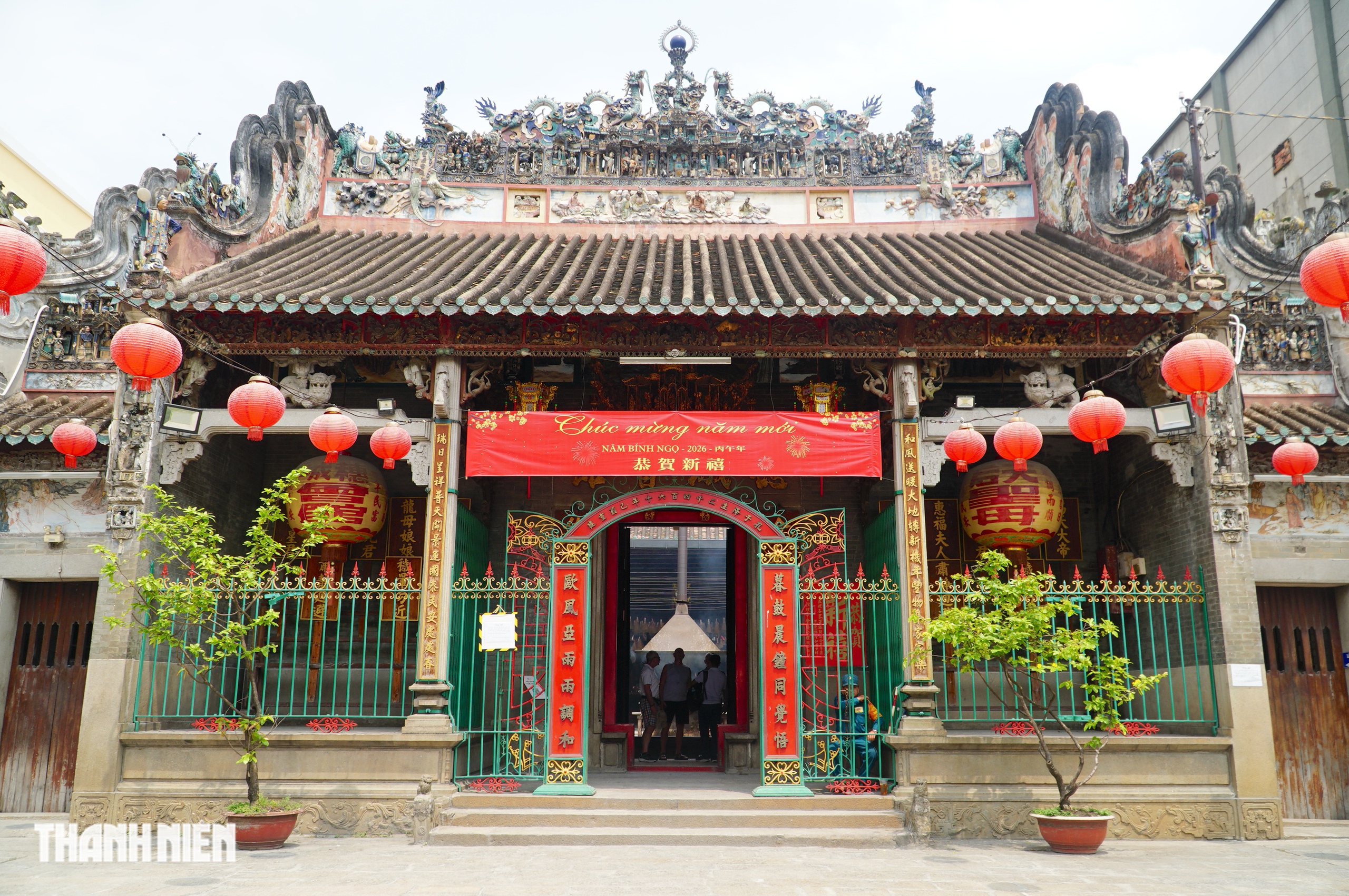 Giải m&atilde; hội qu&aacute;n người Hoa ở Chợ Lớn: Ch&ugrave;a B&agrave; v&agrave; giai thoại trăm năm - Ảnh 1.