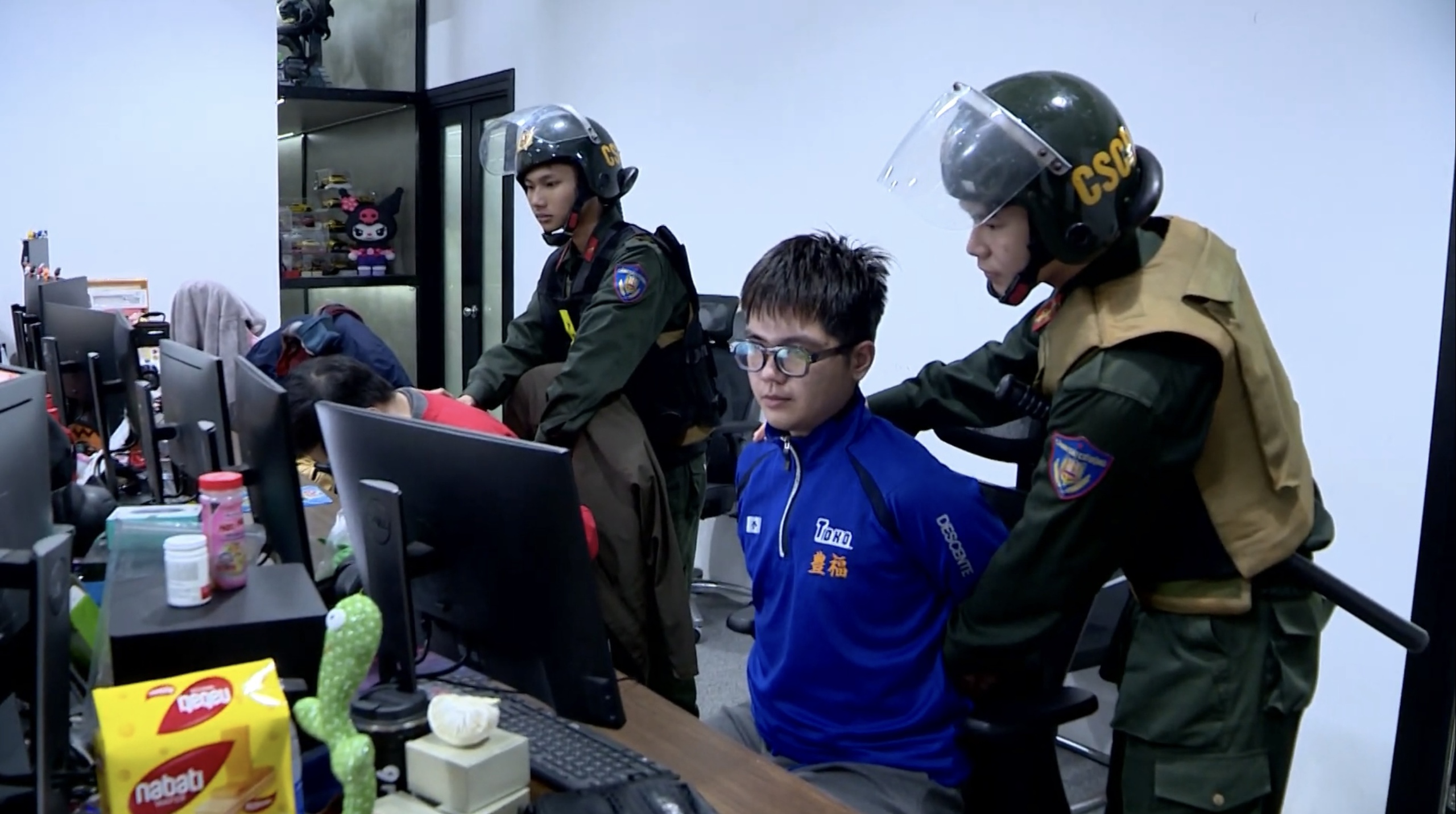 Vụ ‘Xôi Lạc TV’: Bắt bình luận viên ‘Batman’’, ‘Người Rơm’… và thu 300 tỉ đồng - Ảnh 7.