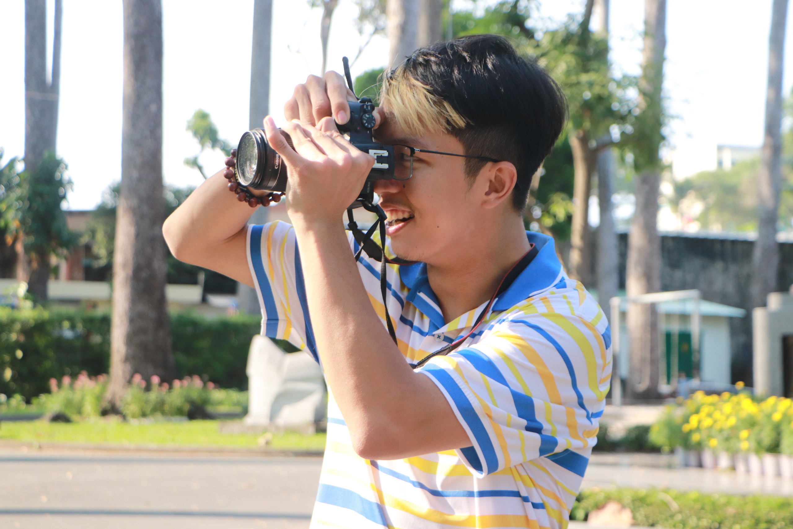 8 năm, 450 bộ ảnh v&agrave; &yacute; ch&iacute; sắt đ&aacute; trai mắc bệnh Wilson y&ecirc;u nhiếp ảnh - Ảnh 1.