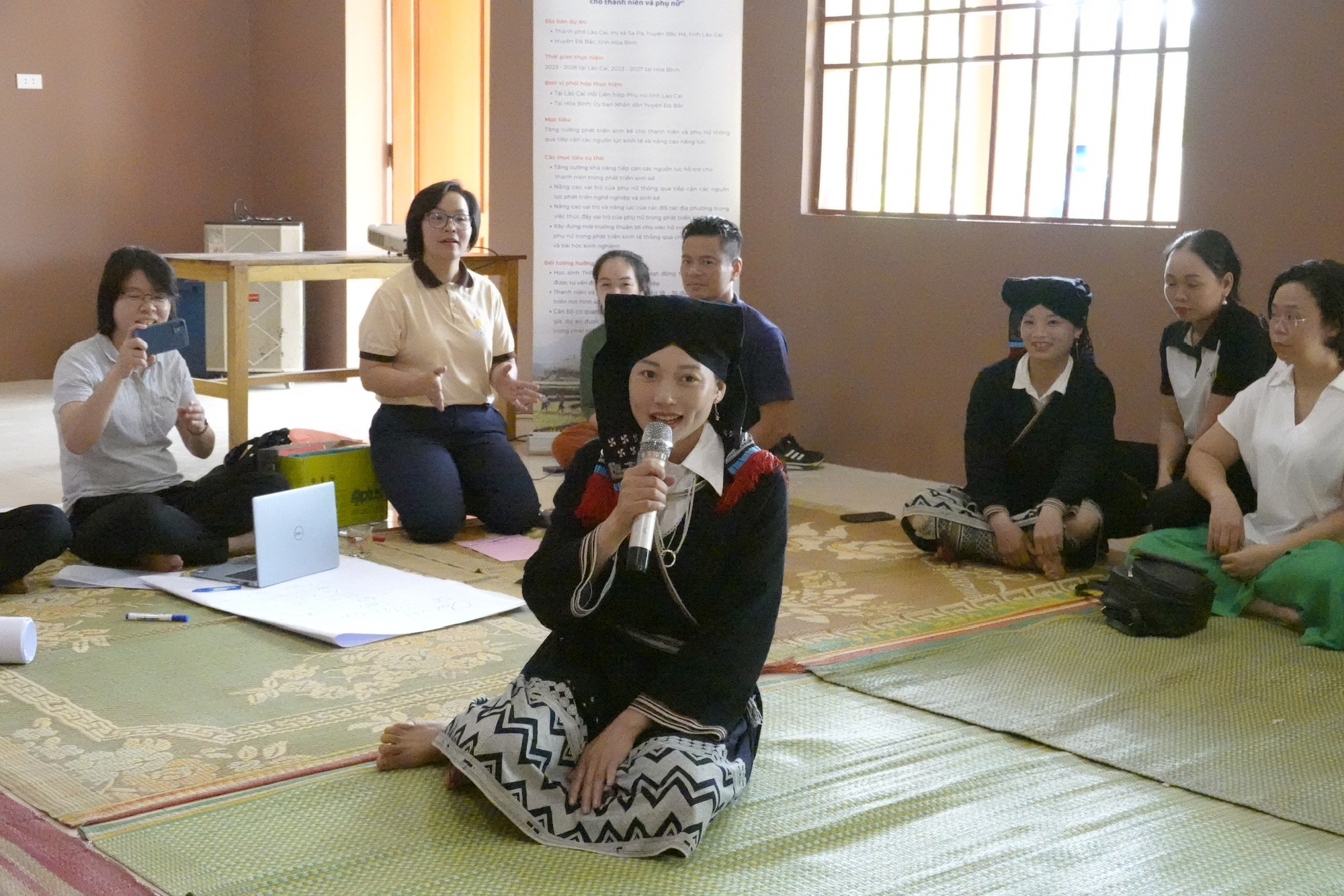 Th&agrave;nh c&ocirc;ng với 'chữ N&ocirc;m Dao may mắn'- Ảnh 1.