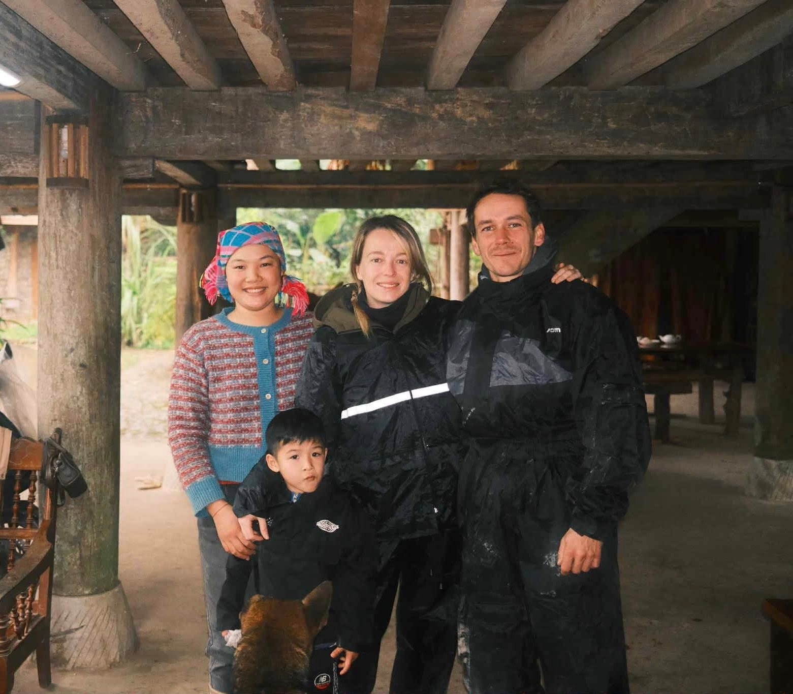 C&ocirc; g&aacute;i T&agrave;y vượt định kiến, trở th&agrave;nh 'b&agrave; chủ 4.0'- Ảnh 3.