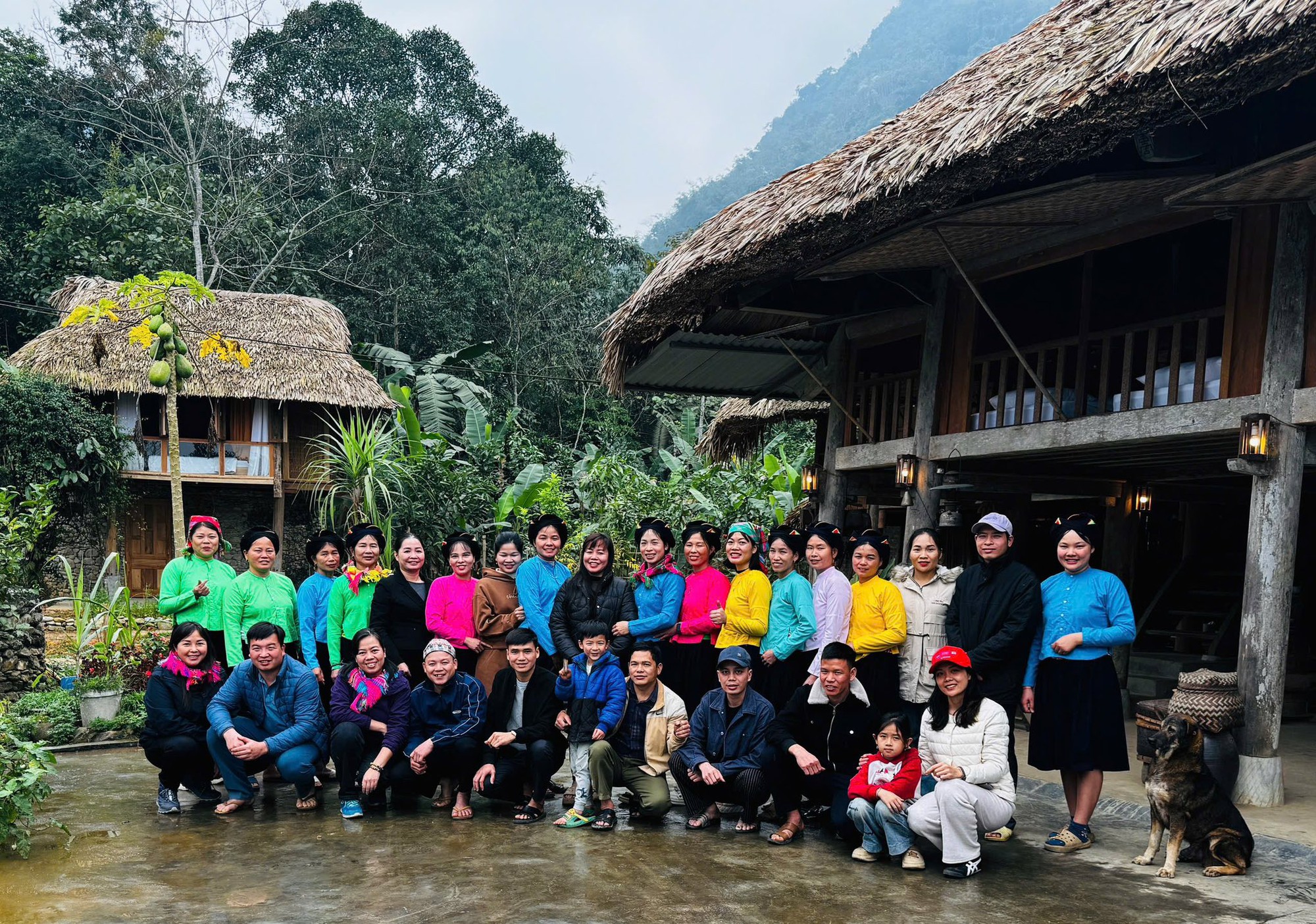 C&ocirc; g&aacute;i T&agrave;y vượt định kiến, trở th&agrave;nh 'b&agrave; chủ 4.0'- Ảnh 5.