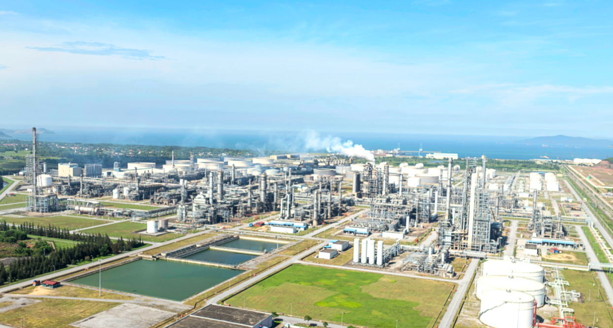 Nguồn cung dầu thô cho Lọc hóa dầu Nghi Sơn ra sao giữa chiến sự Trung Đông- Ảnh 1.