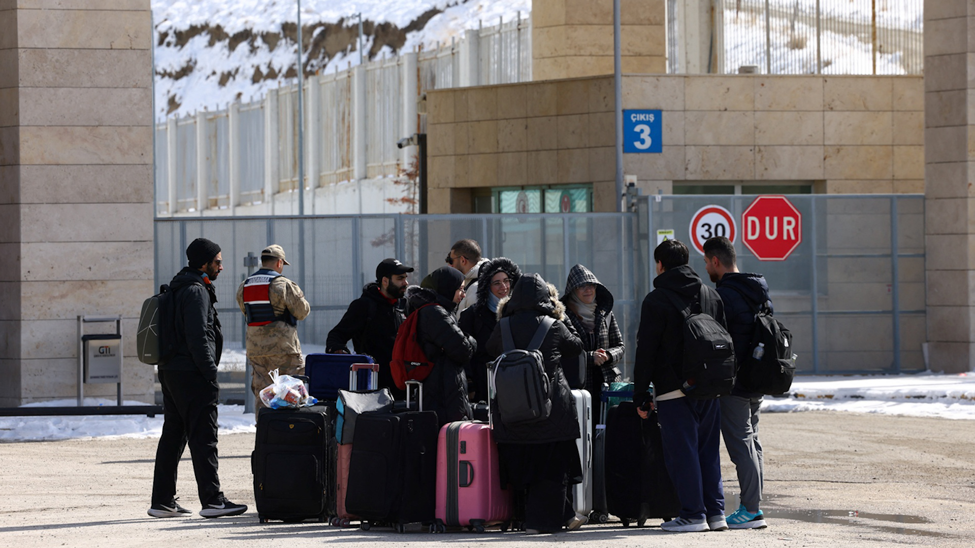 Hệ thống ph&ograve;ng thủ NATO đ&aacute;nh chặn một t&ecirc;n lửa của Iran bay tới Thổ Nhĩ Kỳ - Ảnh 1.