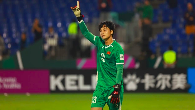 Trung vệ &lsquo;khổng lồ&rsquo; của HAGL v&agrave; U.21 Việt Nam c&oacute; cơ hội ở giải giao hữu Trung Quốc
- Ảnh 2.