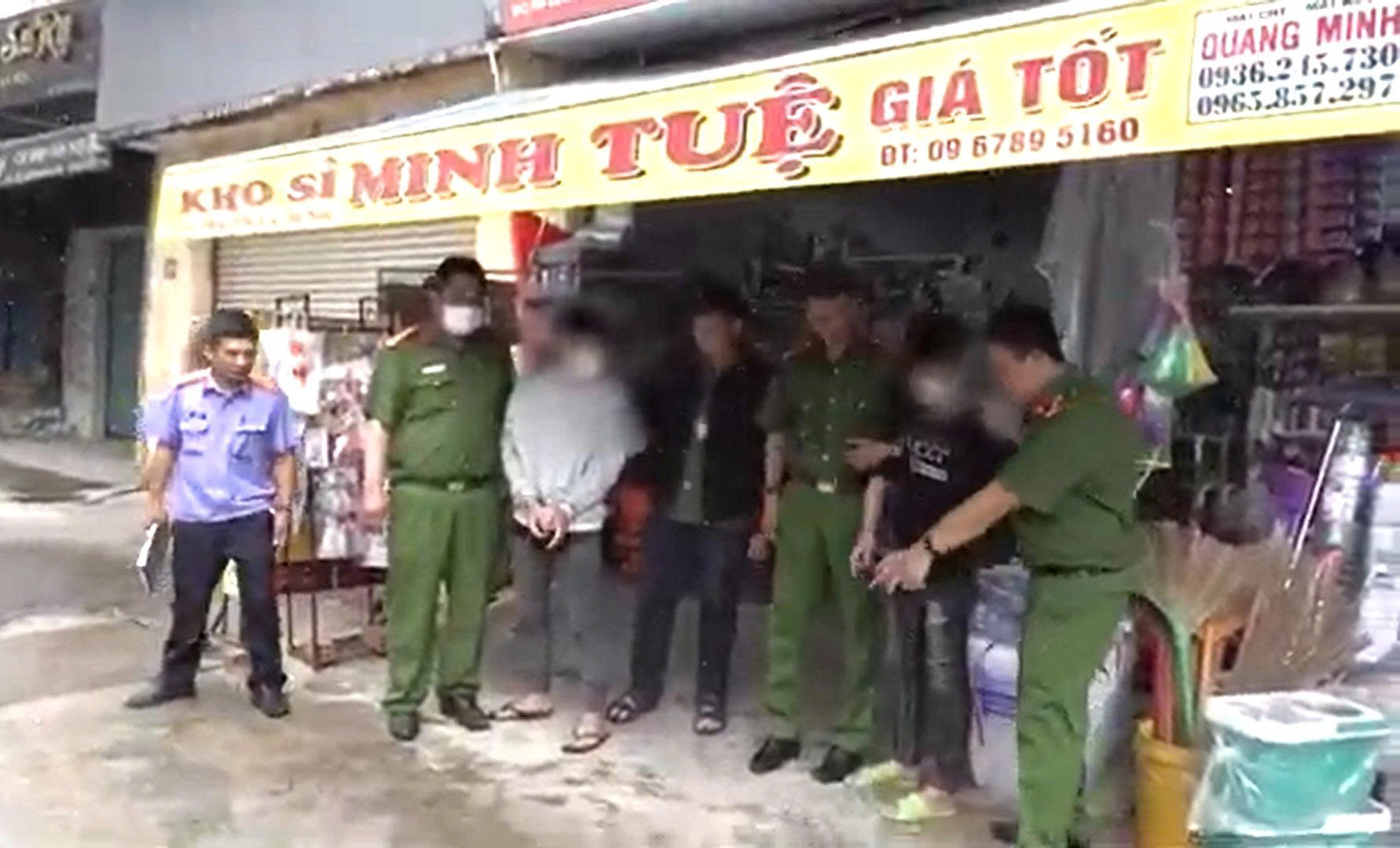 Bắt giữ 2 nghi phạm liên quan vụ người đàn ông tử vong ở Nha Trang- Ảnh 1.