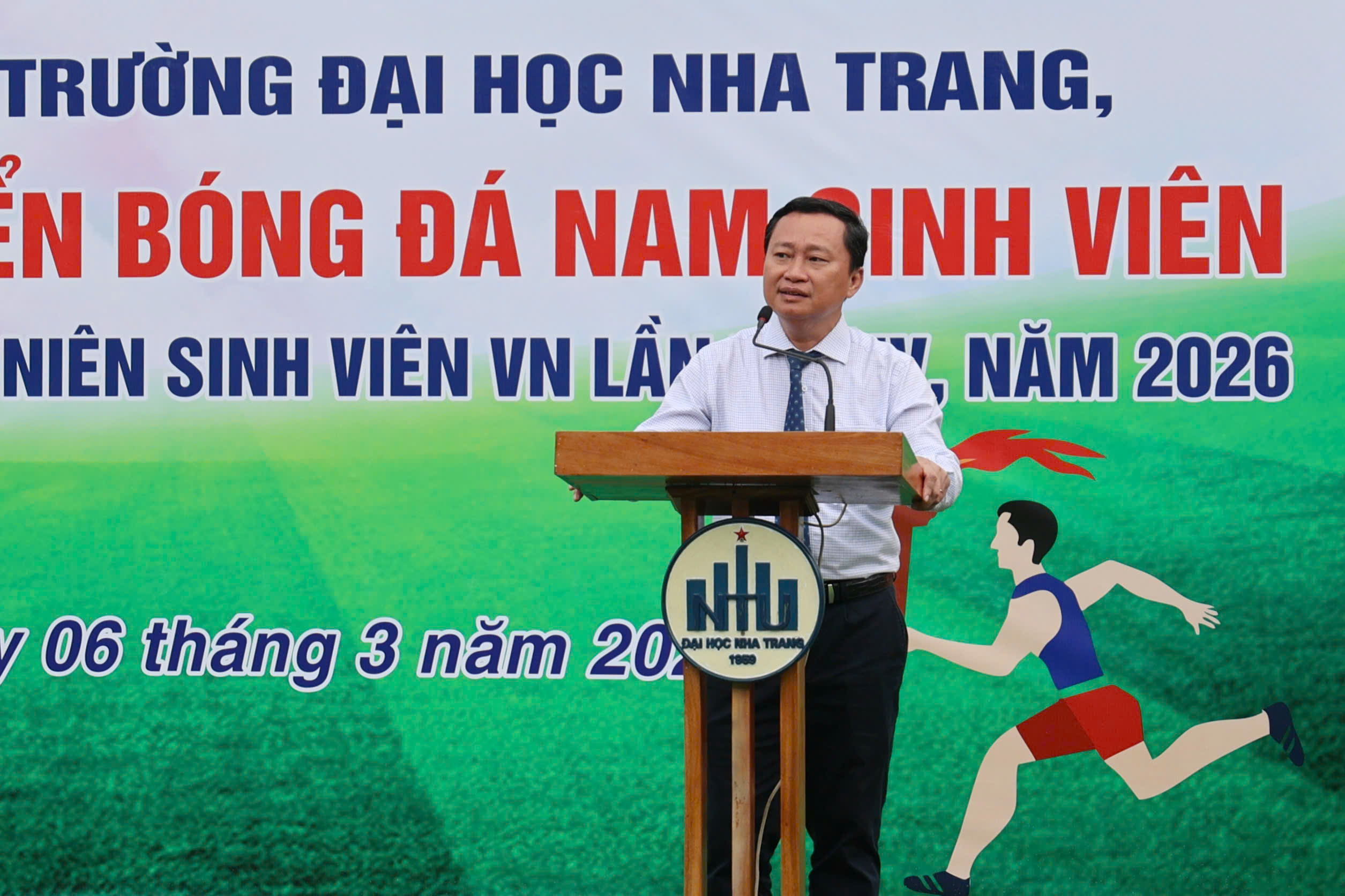 Trường ĐH Nha Trang khánh thành SVĐ, xuất quân dự VCK TNSV THACO cup 2026- Ảnh 2.