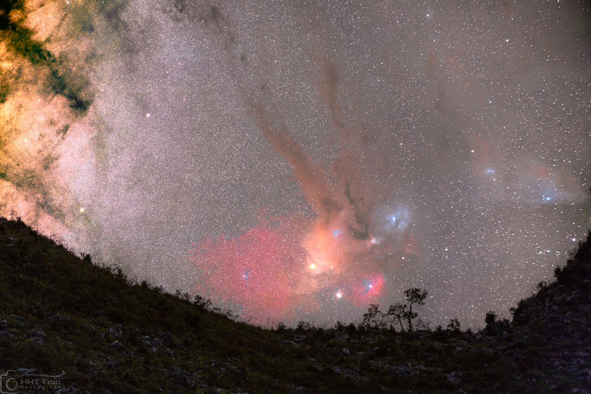 Tối nay 7.3 bầu trời có 'tam giác giao hội' và cuộc hội ngộ sau 36 năm - Ảnh 1.