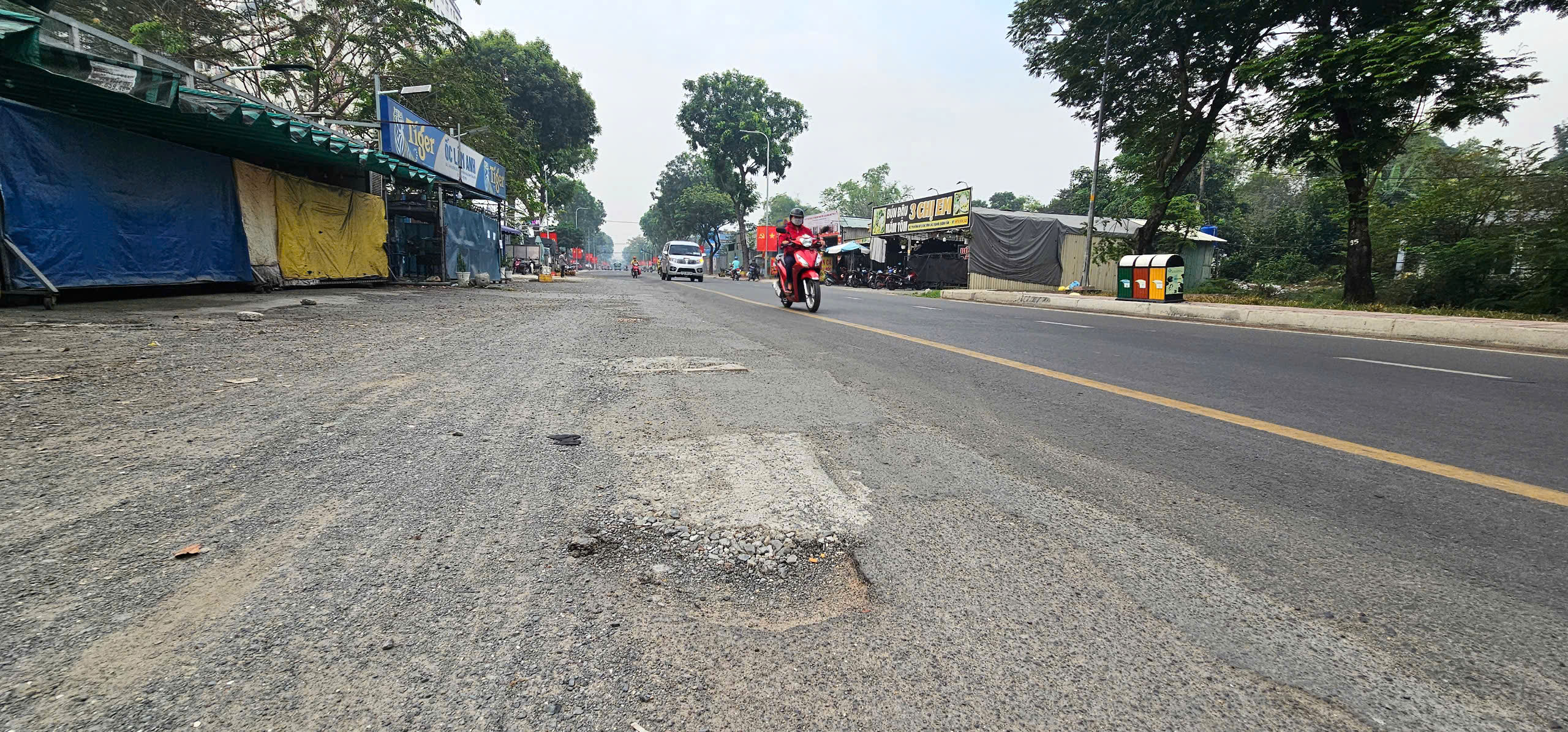 Gian nan đoạn đường 'bẫy' người d&acirc;n tại khu d&acirc;n cư Vĩnh Lộc - Ảnh 2.