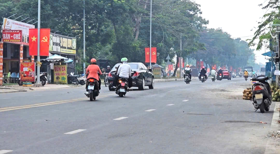 Gian nan đoạn đường 'bẫy' người d&acirc;n tại khu d&acirc;n cư Vĩnh Lộc - Ảnh 5.