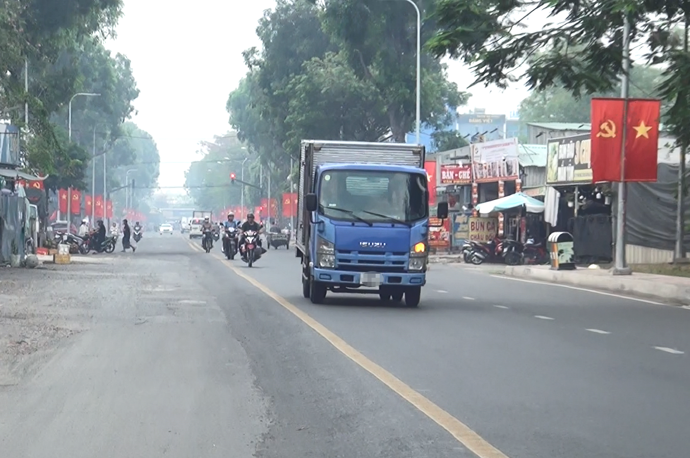 Gian nan đoạn đường 'bẫy' người d&acirc;n tại khu d&acirc;n cư Vĩnh Lộc - Ảnh 6.