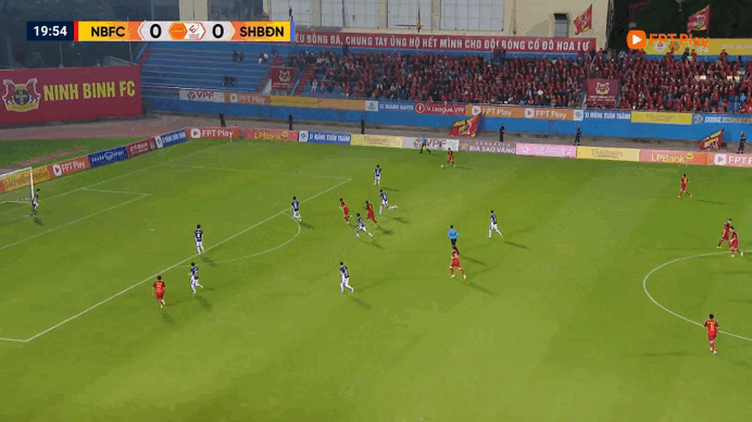 HLV Vũ Tiến Th&agrave;nh vẫn chưa thể gi&uacute;p Ninh B&igrave;nh chiến thắng, bị Đ&agrave; Nẵng chia điểm cực tiếc - Ảnh 2.