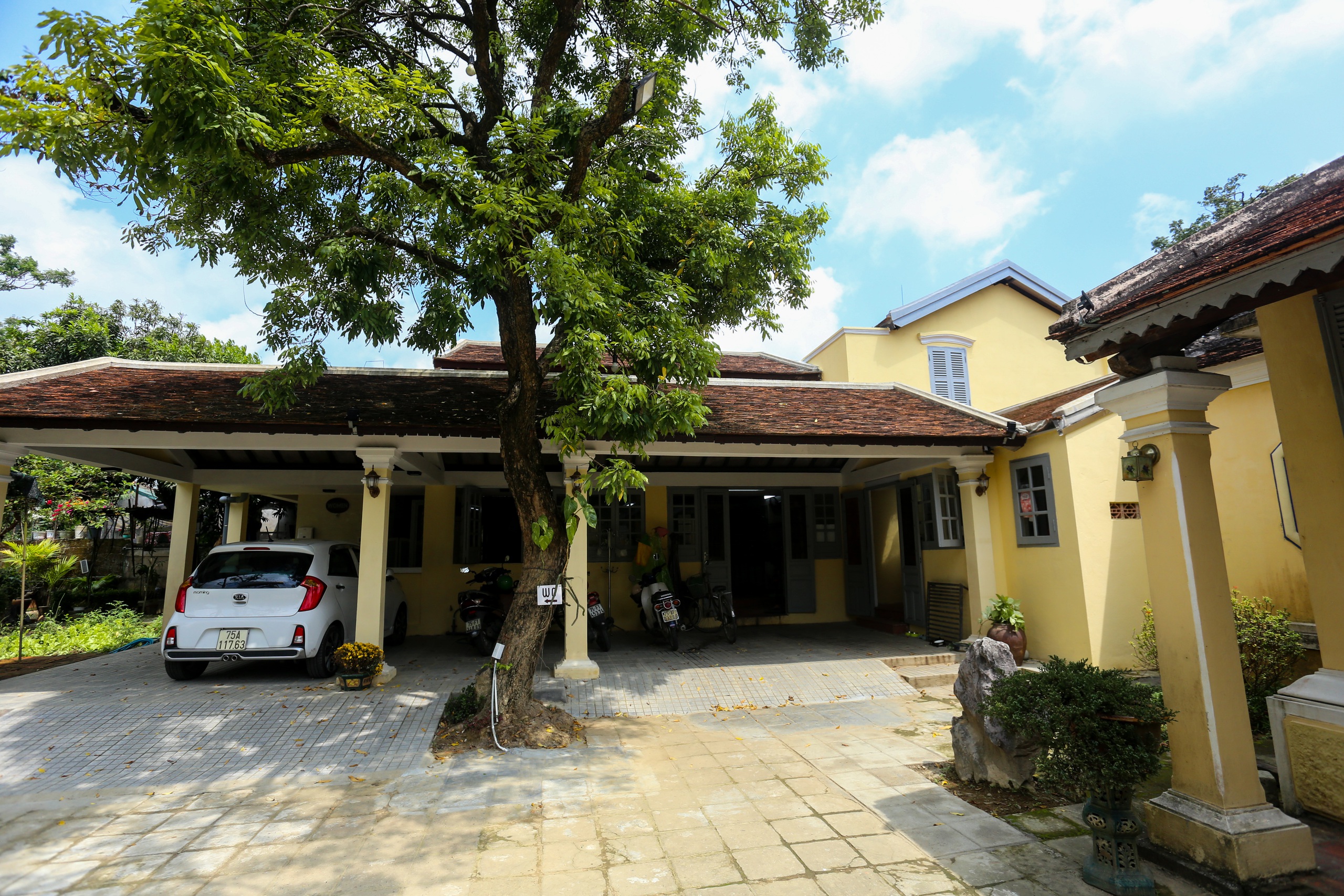 Phủ thờ c&ocirc;ng ch&uacute;a Ngọc Sơn: Nơi giữ b&aacute;u vật ho&agrave;ng gia v&agrave; nếp nh&agrave; rường cổ- Ảnh 9.