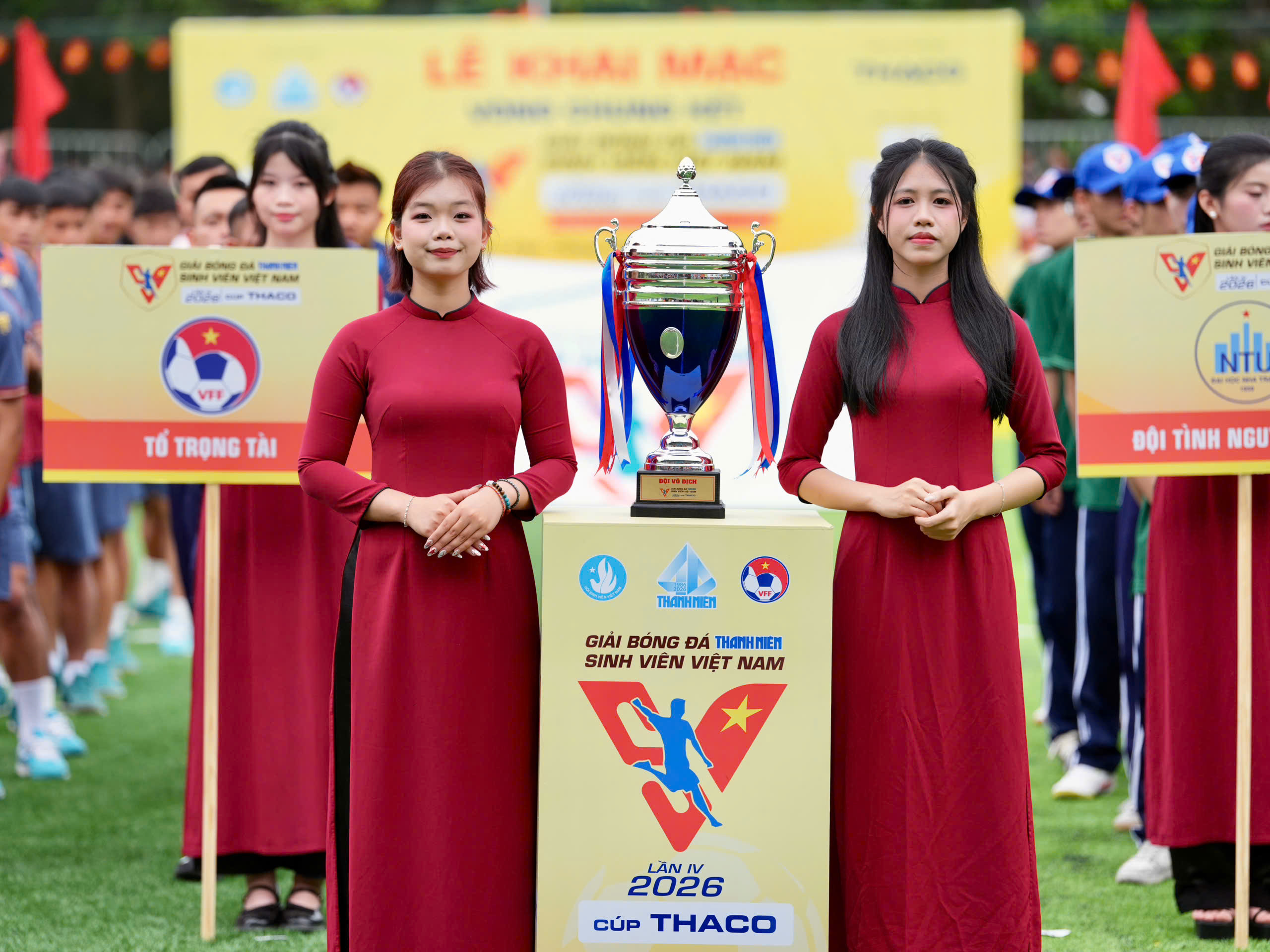 Khai mạc hoành tráng mở màn ngày hội bóng đá sinh viên, chờ đợi những trận cầu rực lửa- Ảnh 13.