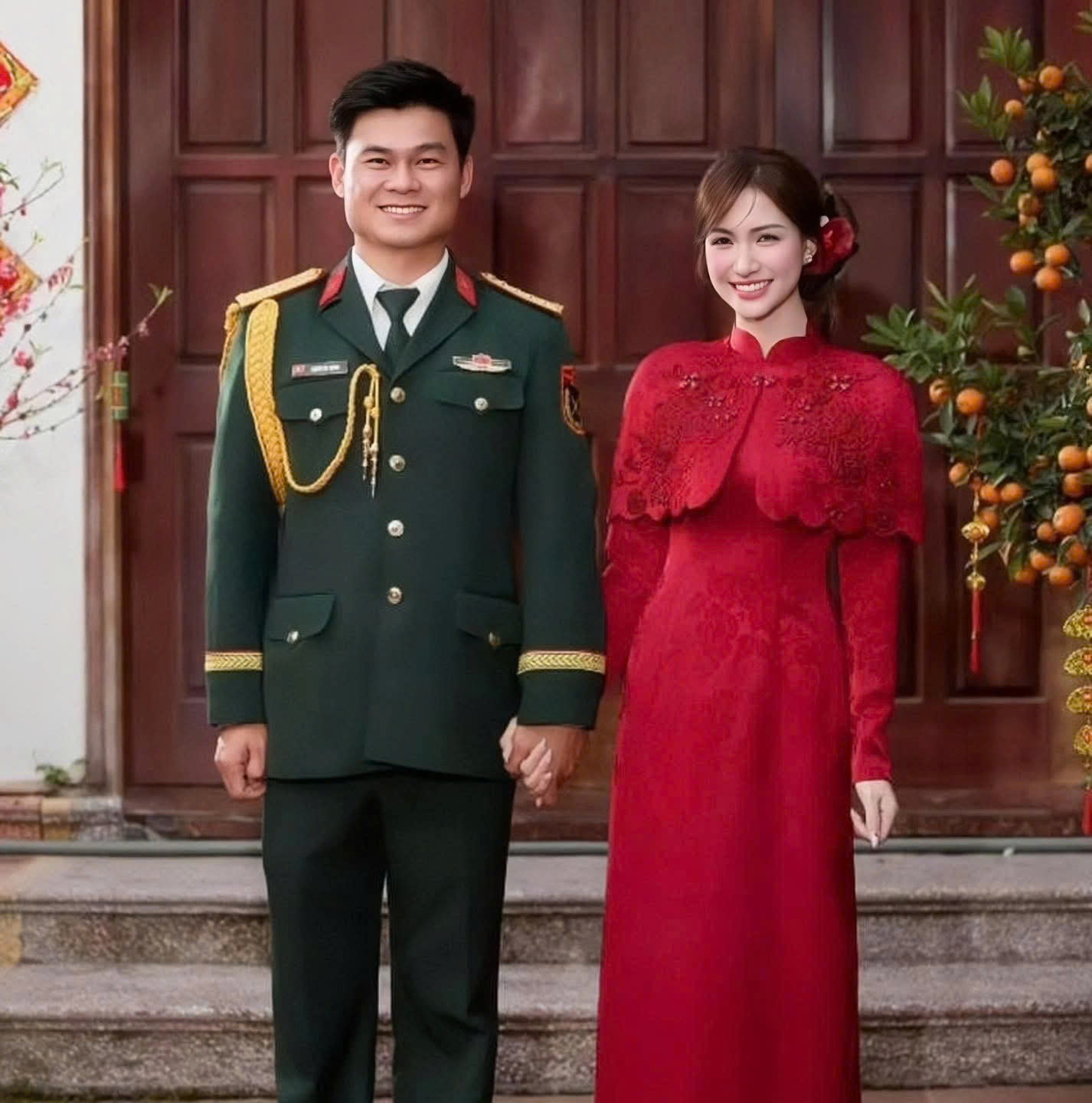 Gia thế của chàng trai vừa được Hòa Minzy công khai đã sang nhà hỏi cưới - Ảnh 1.