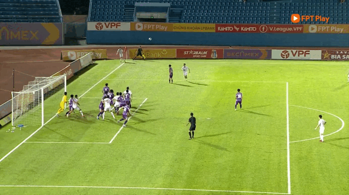 Khuất Văn Khang ghi b&agrave;n v&agrave; kiến tạo, Thể C&ocirc;ng Viettel thắng đẹp Becamex TP.HCM - Ảnh 2.