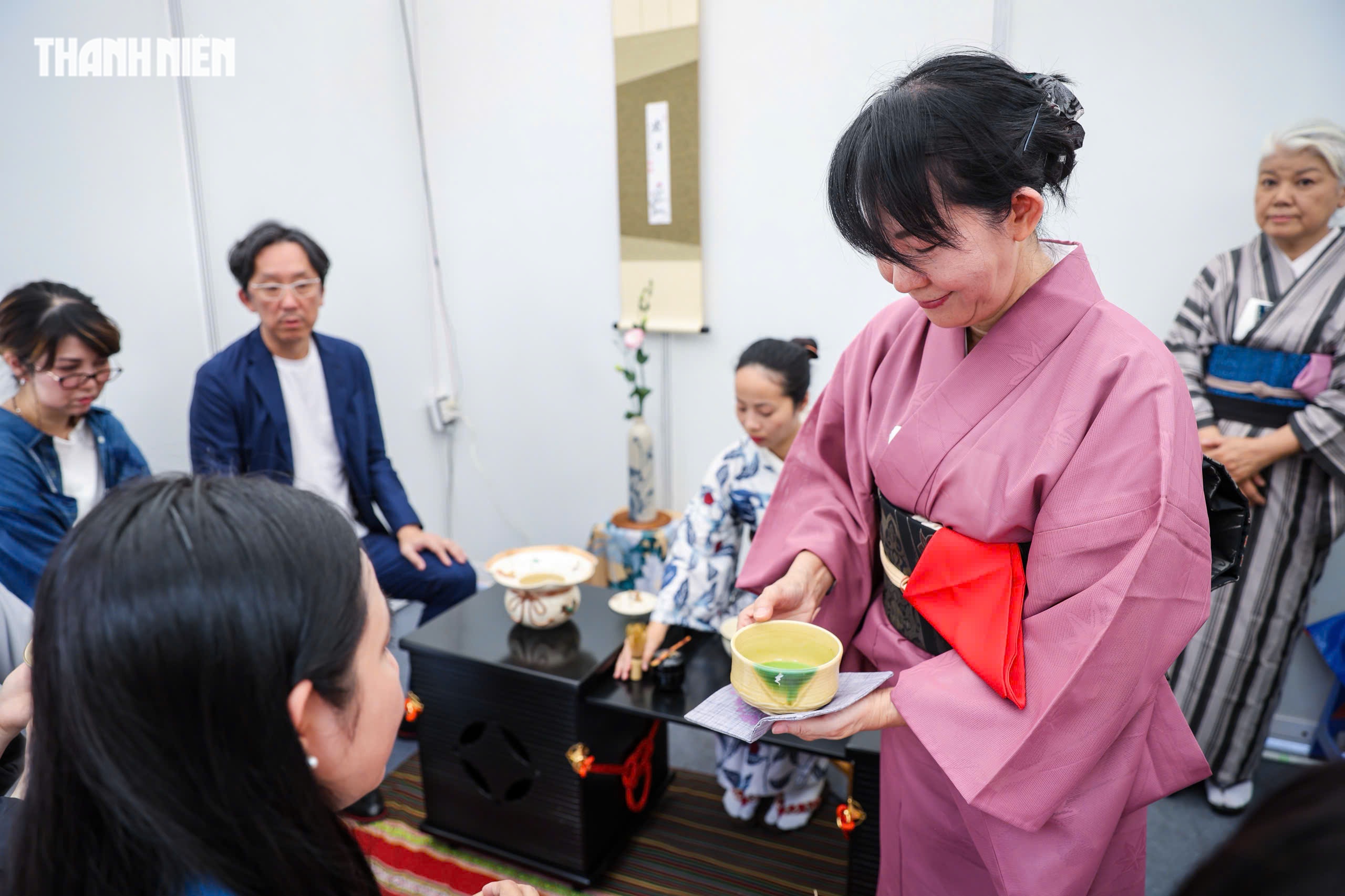 Si&ecirc;u nh&acirc;n Ultraman 'khuấy đảo' bế mạc lễ hội Việt - Nhật 2026- Ảnh 6.