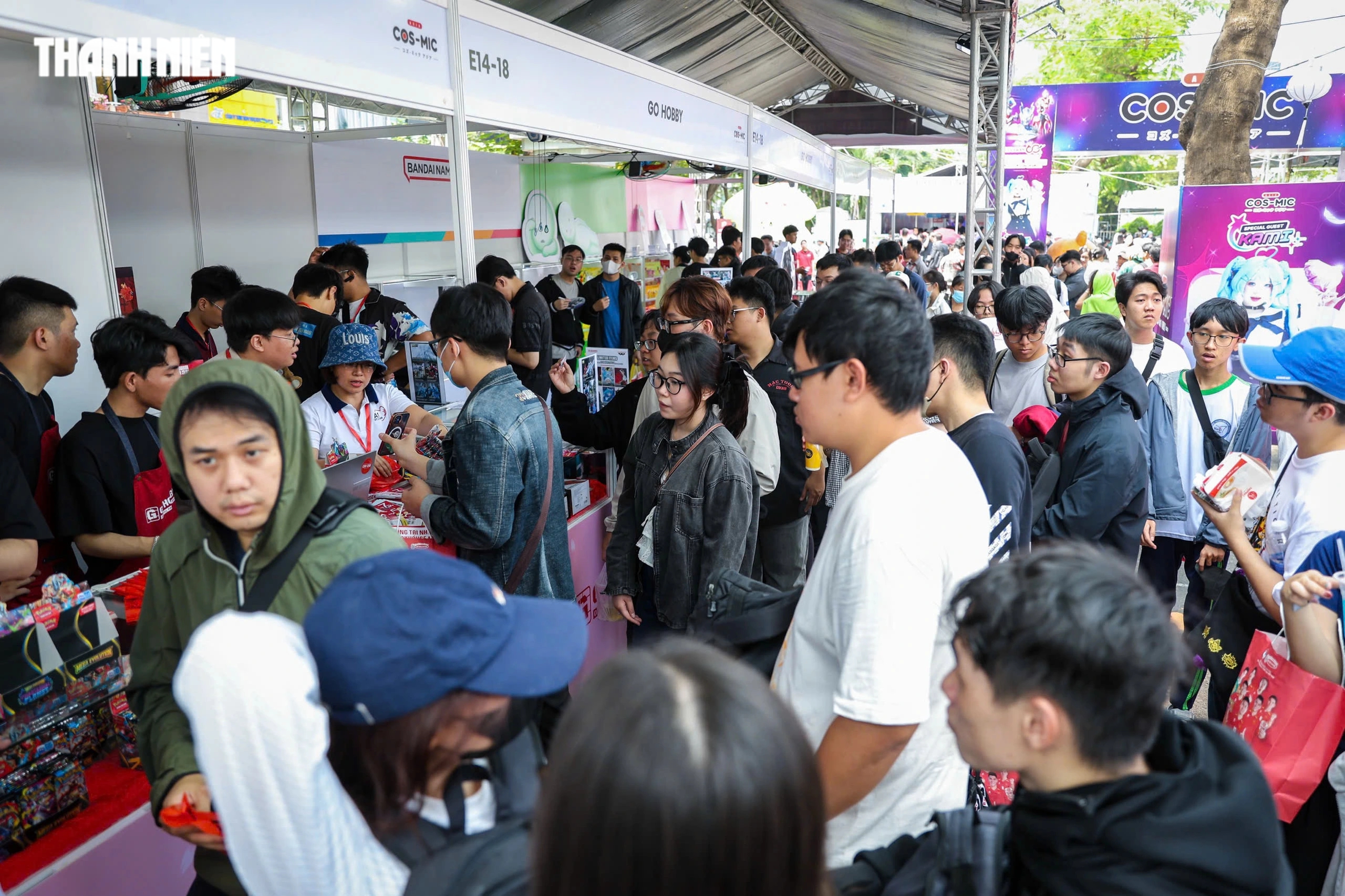 Si&ecirc;u nh&acirc;n Ultraman 'khuấy đảo' bế mạc lễ hội Việt - Nhật 2026- Ảnh 7.