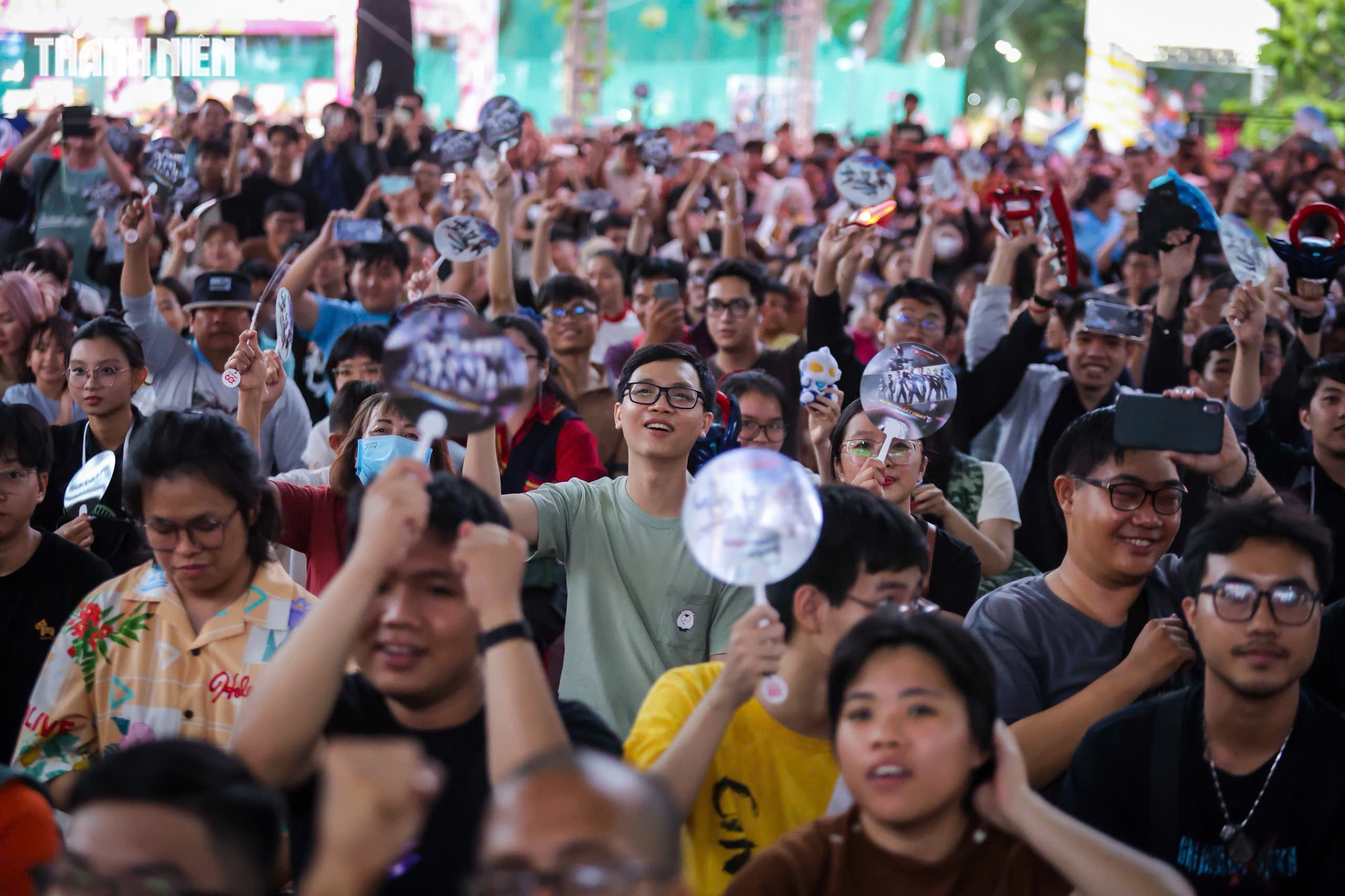 Si&ecirc;u nh&acirc;n Ultraman 'khuấy đảo' bế mạc lễ hội Việt - Nhật 2026- Ảnh 12.