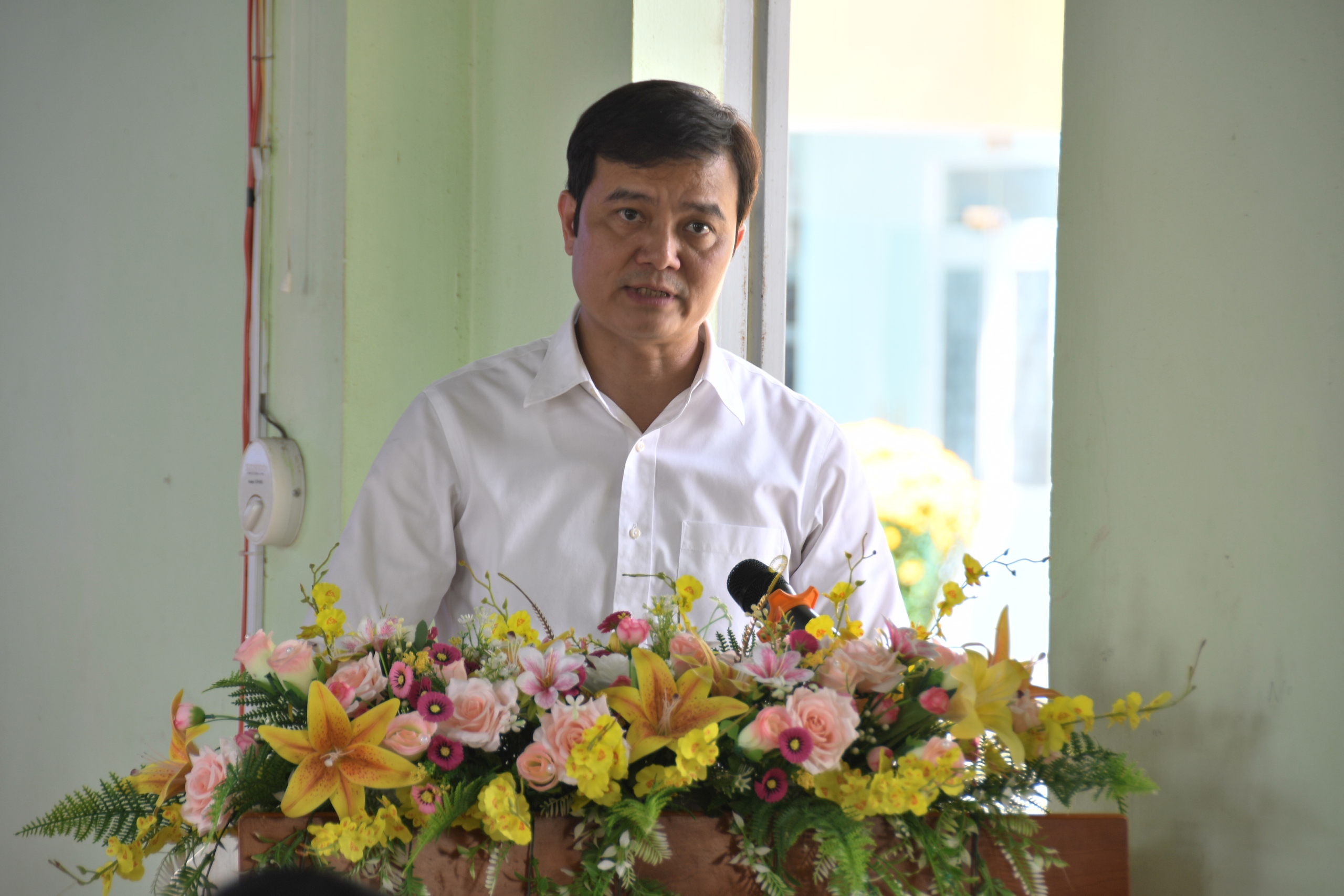 Cử tri miền n&uacute;i gửi gắm ước mơ về gi&aacute;o dục v&agrave; c&ocirc;ng nghệ cho giới trẻ - Ảnh 4.