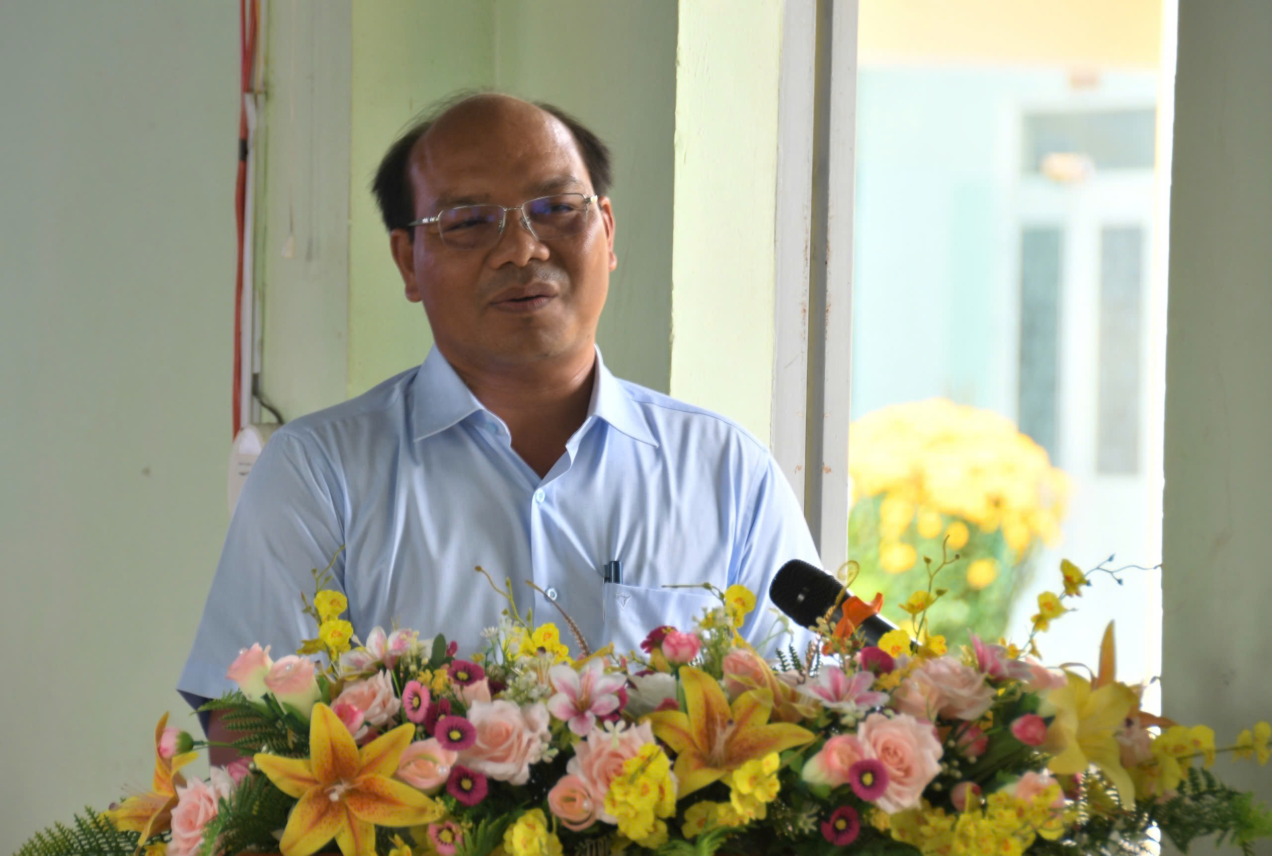 Cử tri miền n&uacute;i gửi gắm ước mơ về gi&aacute;o dục v&agrave; c&ocirc;ng nghệ cho giới trẻ - Ảnh 8.