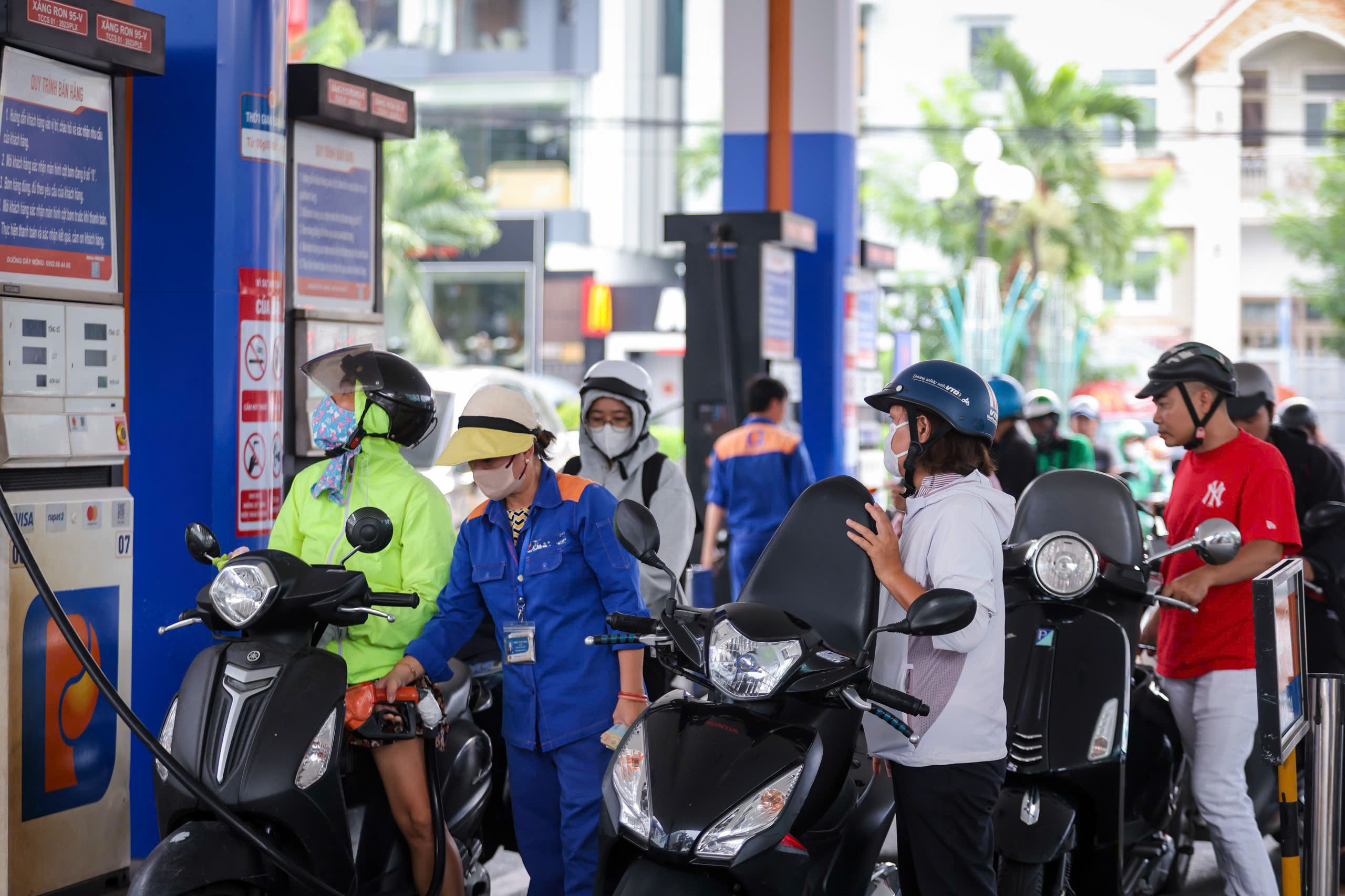 Kịch bản nào cho giá xăng dầu trong nước?- Ảnh 1.