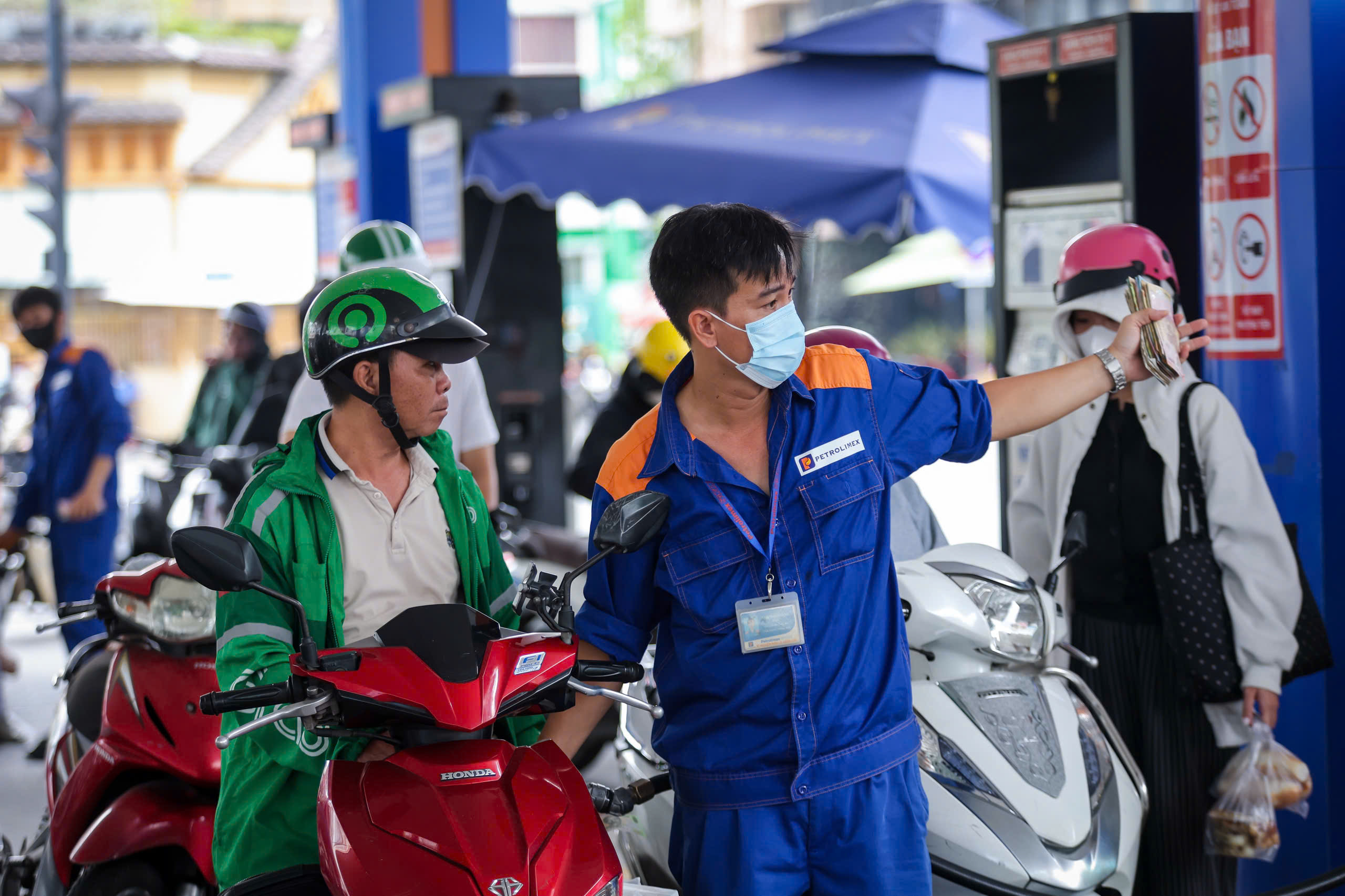 Kịch bản nào cho giá xăng dầu trong nước?- Ảnh 2.