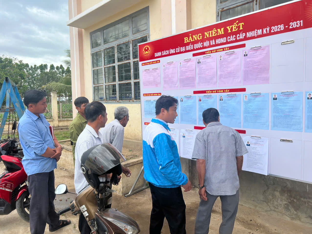 Ở nơi m&agrave; người d&acirc;n mong những con đường ki&ecirc;n cố, tiếp cận khoa học kỹ thuật - Ảnh 3.