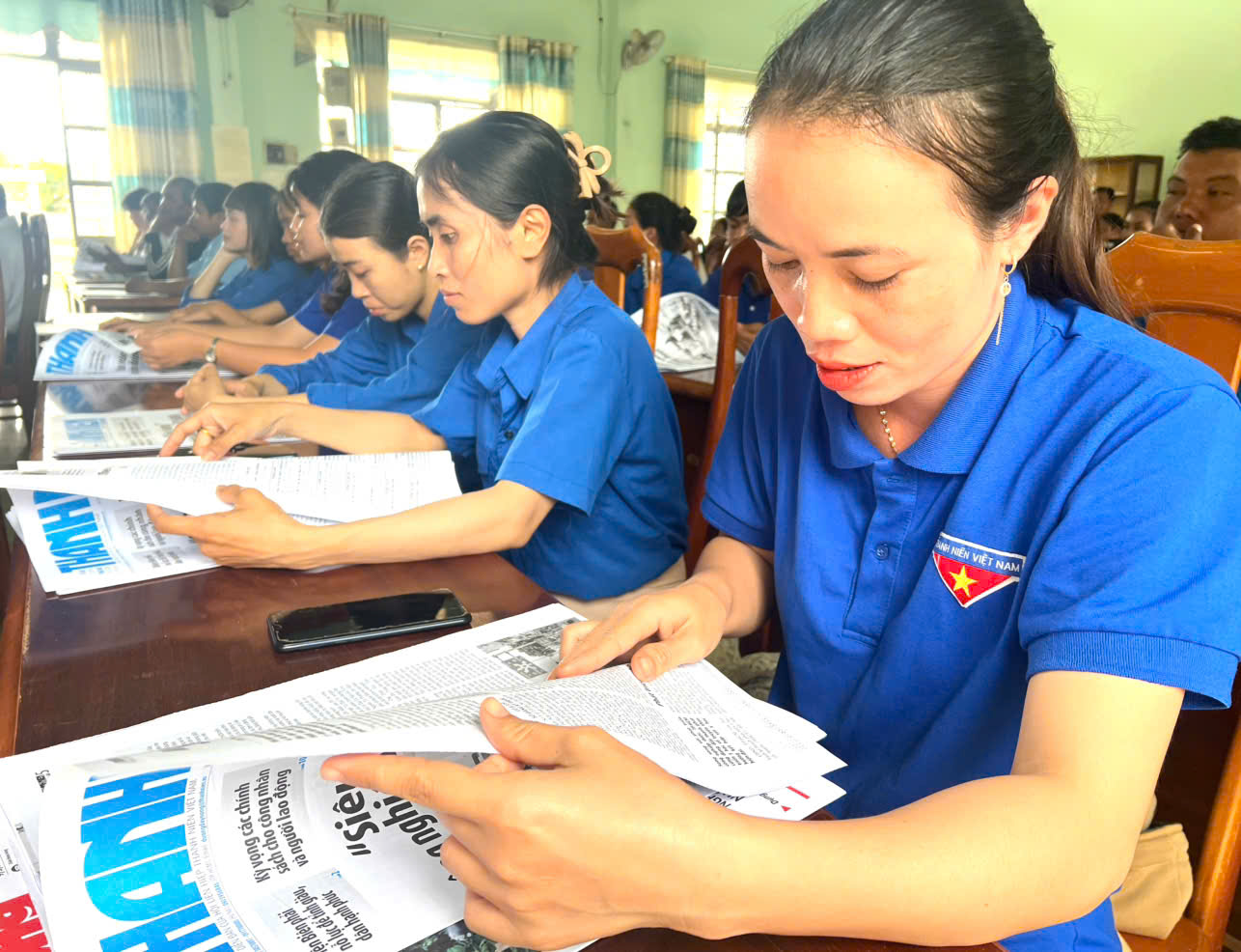 Ở nơi m&agrave; người d&acirc;n mong những con đường ki&ecirc;n cố, tiếp cận khoa học kỹ thuật - Ảnh 5.