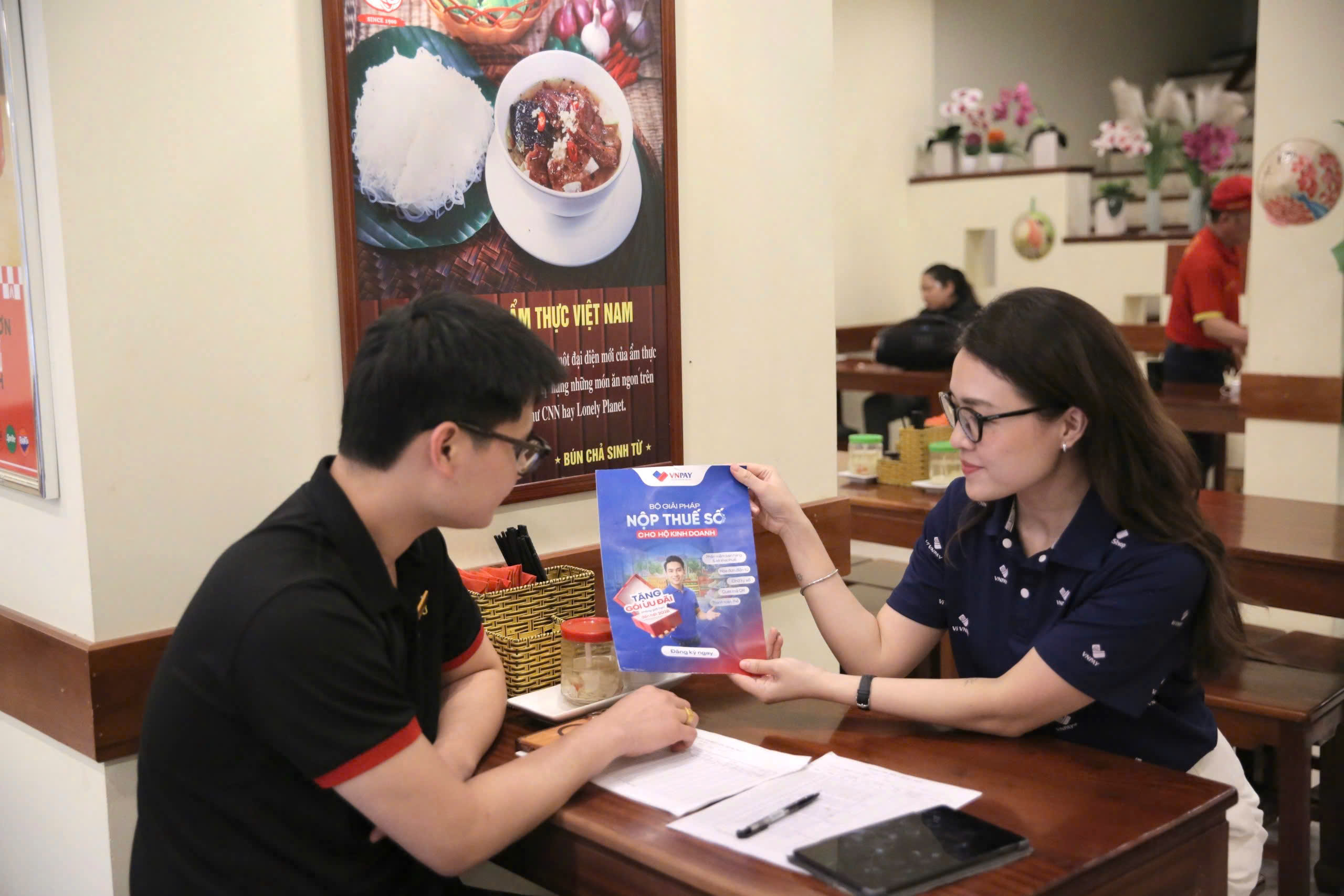 Kê khai thuế sau Nghị định 68: Hộ kinh doanh bắt nhịp nhờ chuyển đổi số - Ảnh 1.