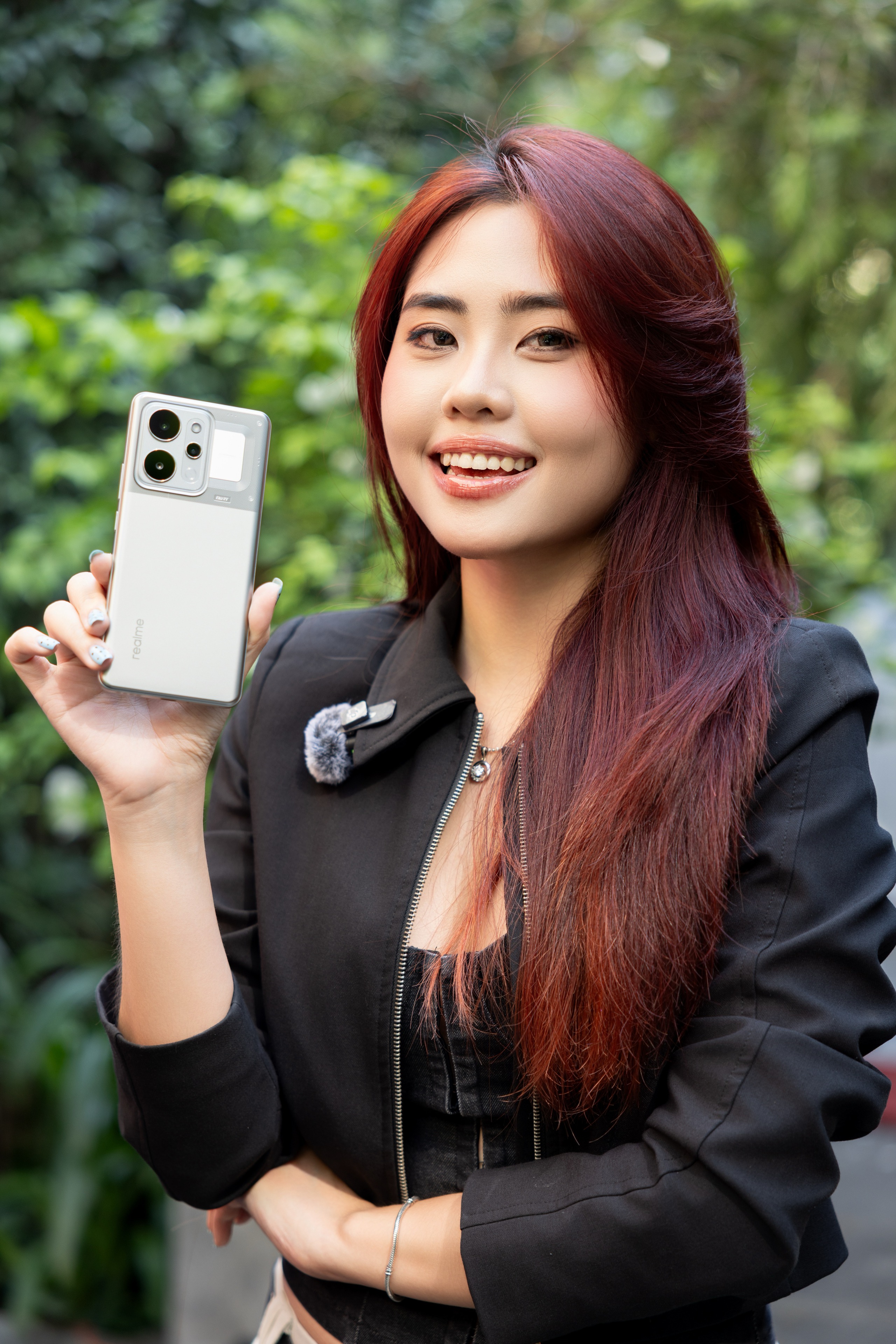 Smartphone đầu tiên tại Việt Nam sở hữu pin 10.001 mAh - Ảnh 1.