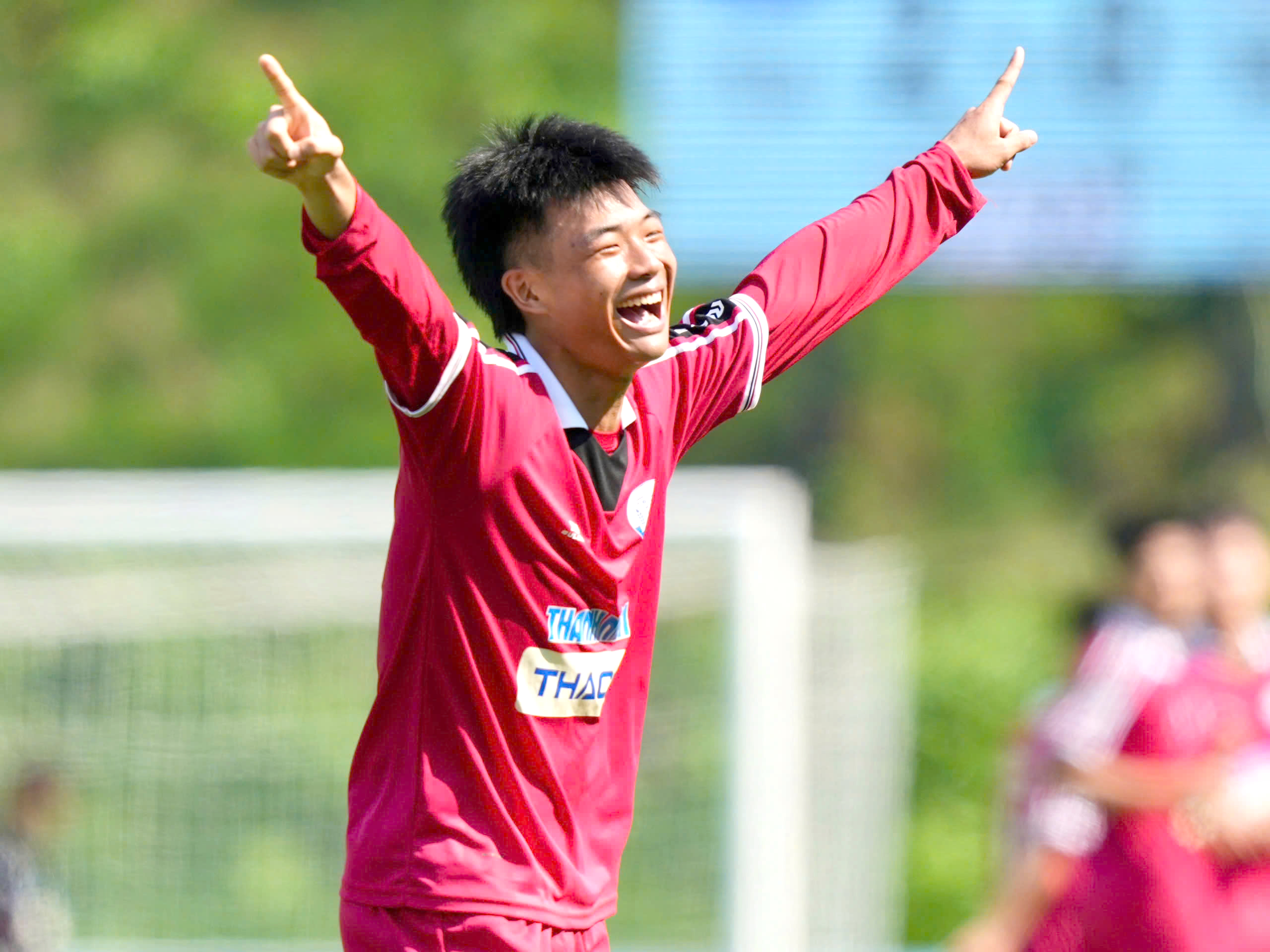 Bá Hoàn: Cú Đúp Bước Lên Đá Phạt Đền, Ghi Món Quà Tri Ân Cho Đội Trường ĐH Thủy Lợi