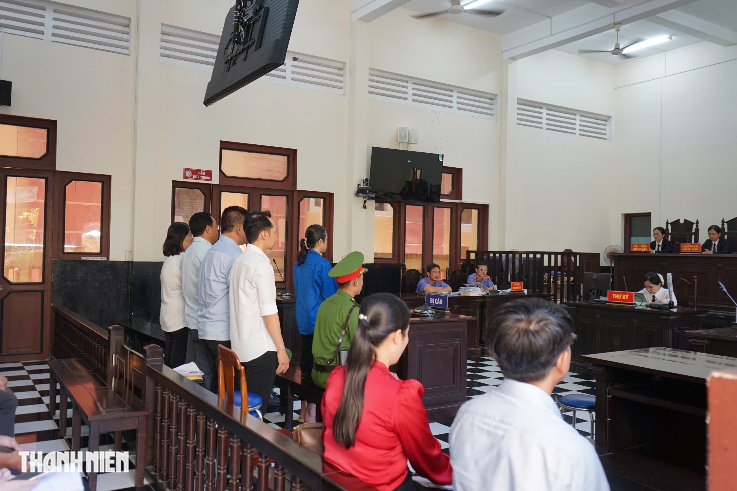 Cựu kế toán tham ô tiền tỉ: Tòa lùi ngày tuyên án- Ảnh 1.