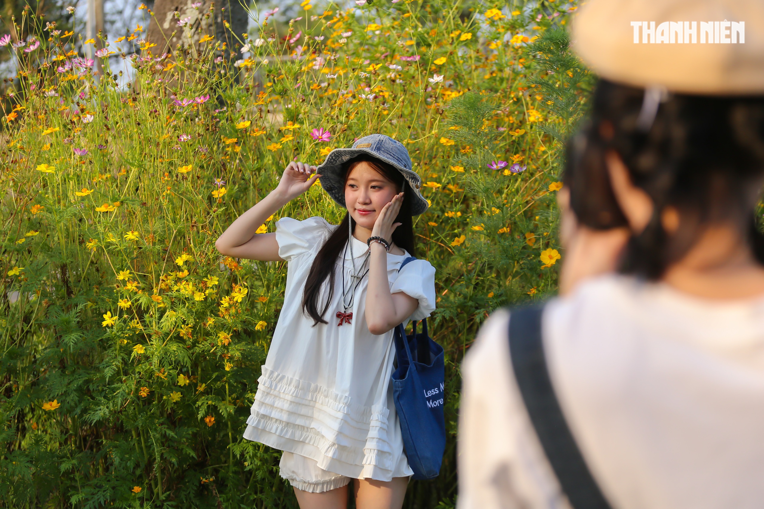 Tọa độ picnic v&agrave; check-in b&ecirc;n bờ s&ocirc;ng Hương đang g&acirc;y sốt - Ảnh 5.