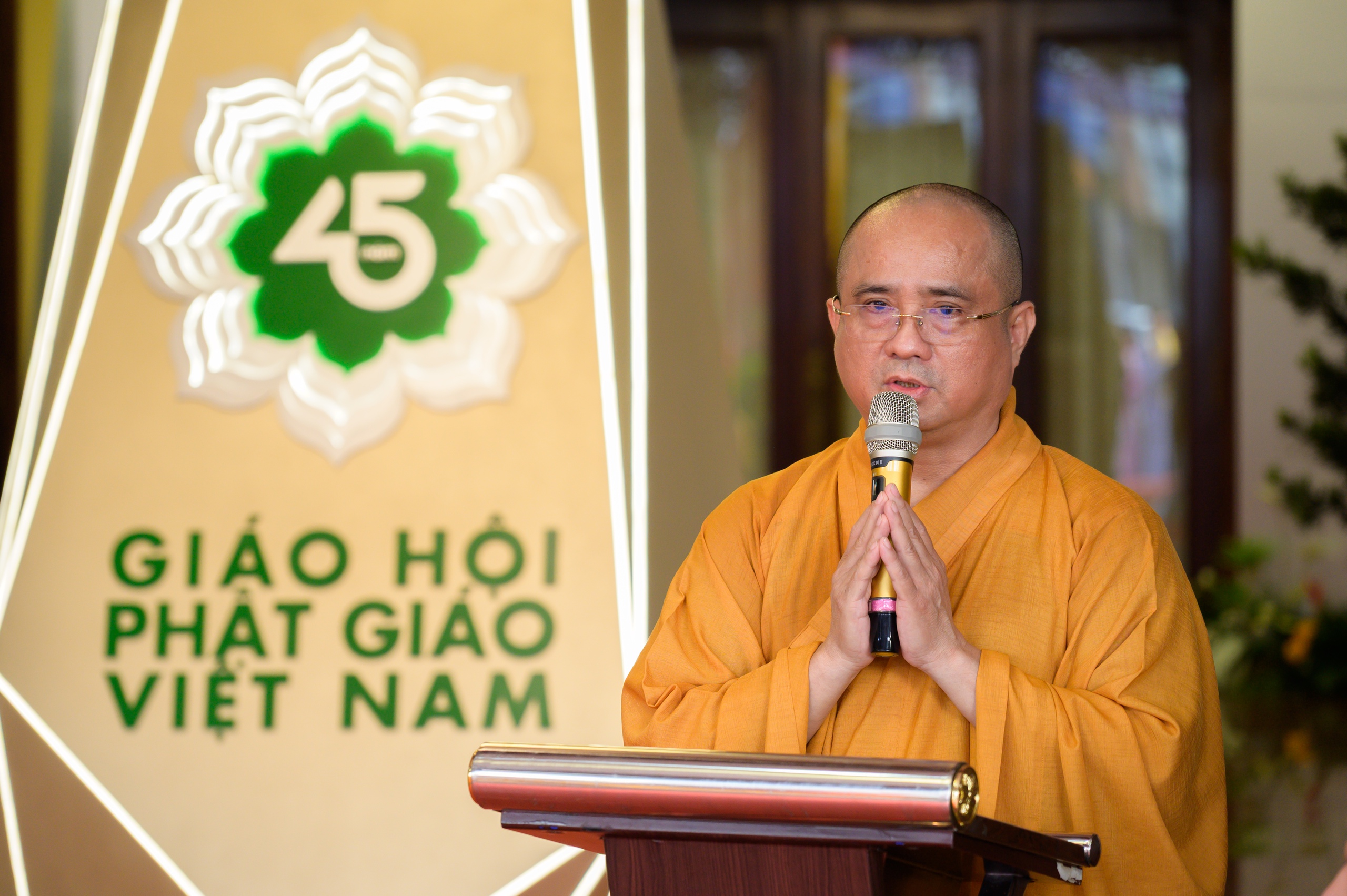 Đại l&atilde;o h&ograve;a thượng Th&iacute;ch Tr&iacute; Quảng dự khai mạc triển l&atilde;m 45 năm Gi&aacute;o hội Phật gi&aacute;o Việt Nam - Ảnh 4.